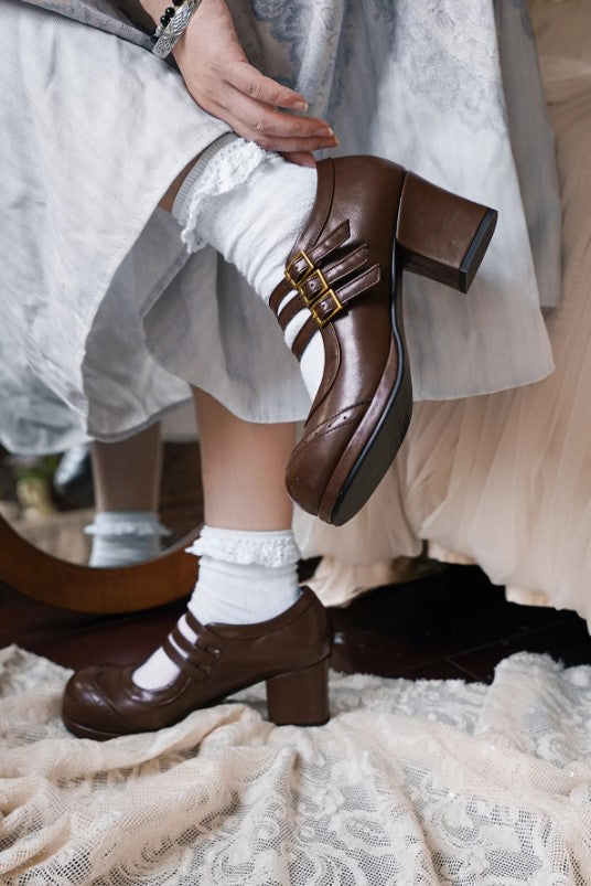 【受注予約~5/11】Triple-Button Brogues パンプス【MODO】