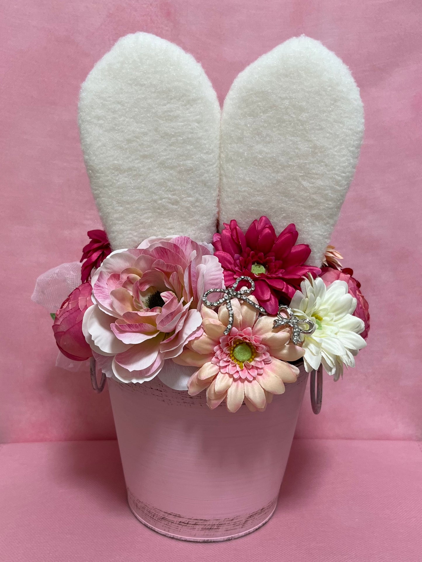 Bunny Princess in a flower garden フラワーアレンジメント【AiAkizuki】