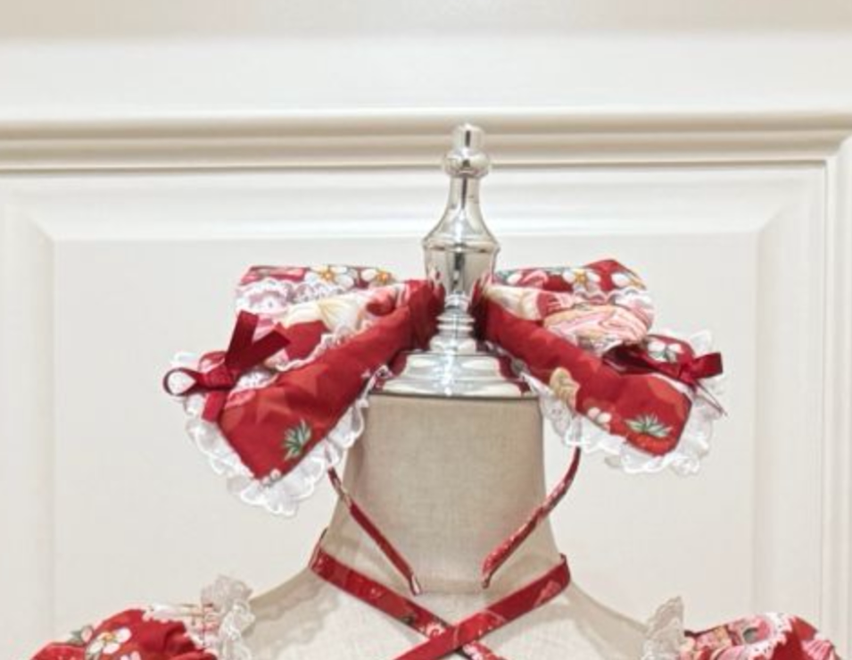 【受注予約~3/30】イチゴと花束 アクセサリー【Antique Doll】