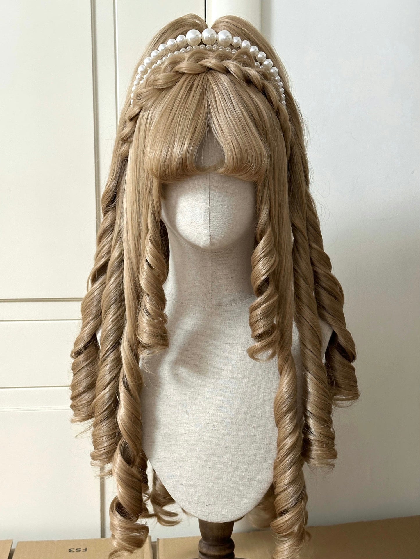 Austin Memories 縦ロールウィッグ【DCOUCOU】