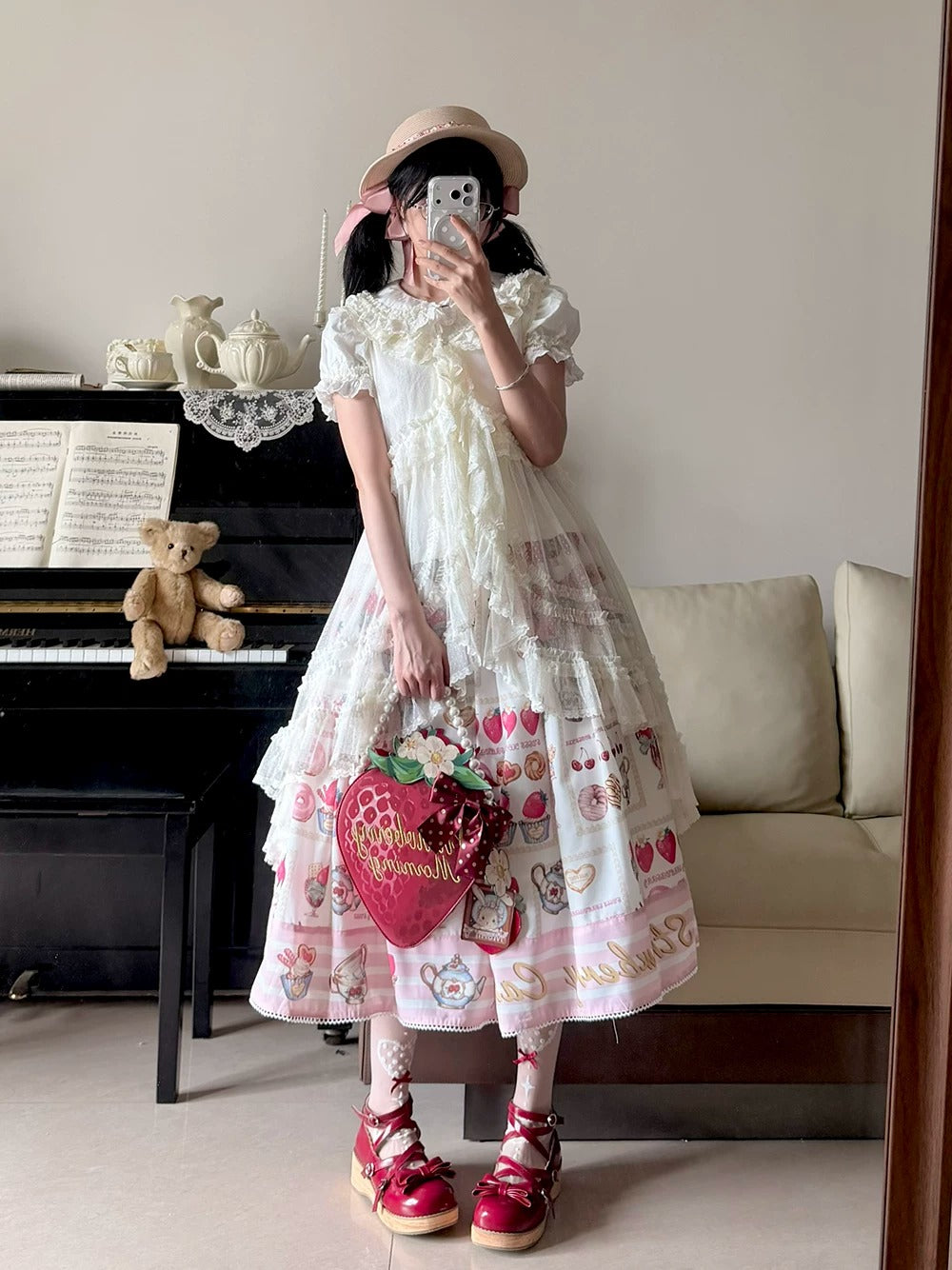 【受注予約~6/24】Strawberry Parfait Tea スカート【Miss Cube】