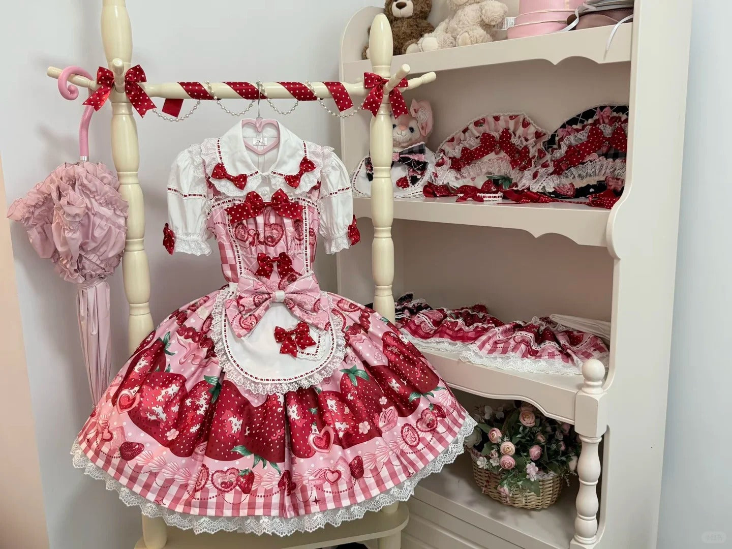 Strawberry Cream ブラウス【Dream Lolita】