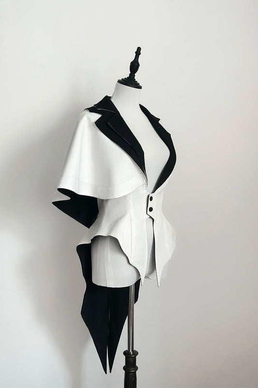 【受注予約~12/25】Scarlet Gift ケープ付きベスト【Danger Girl】