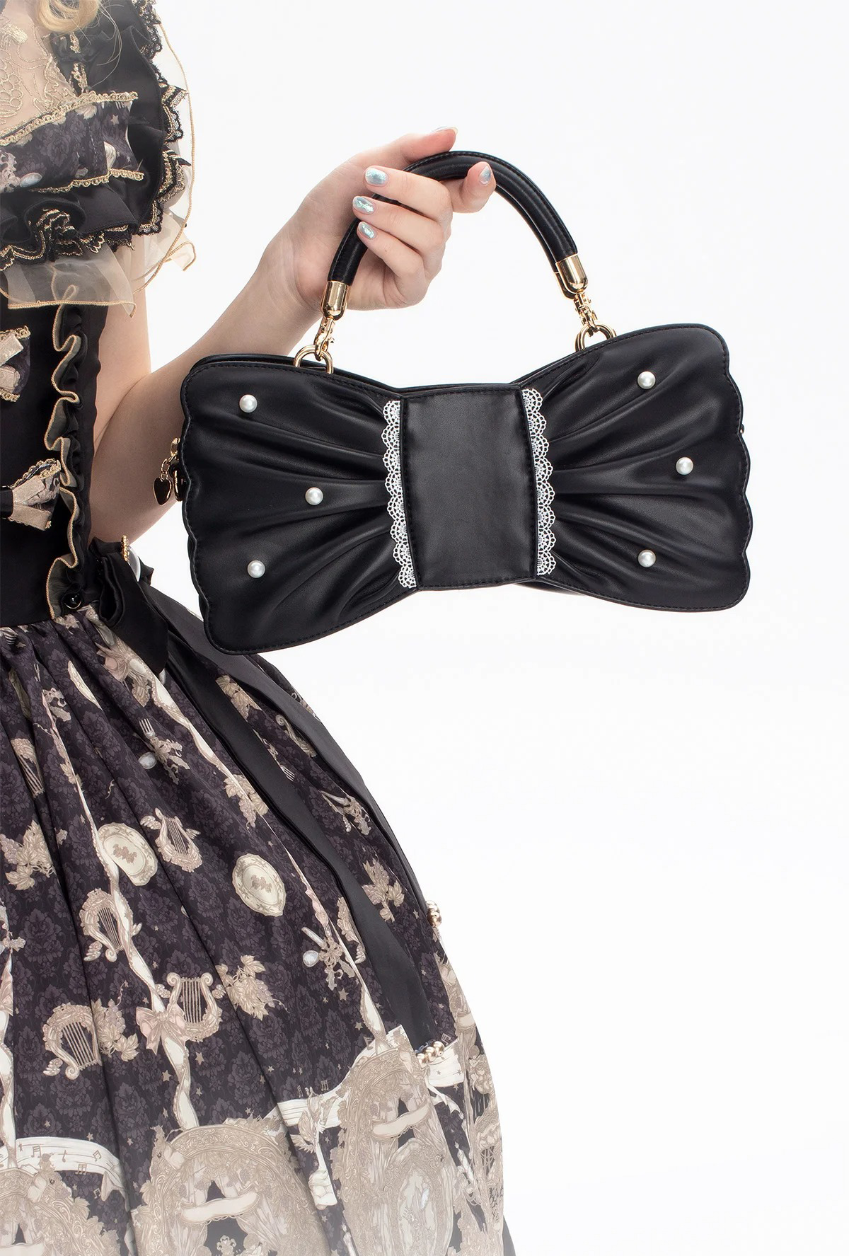 Handtasche mit Schleifen, Perlen und Spitze „Sheep Puff“