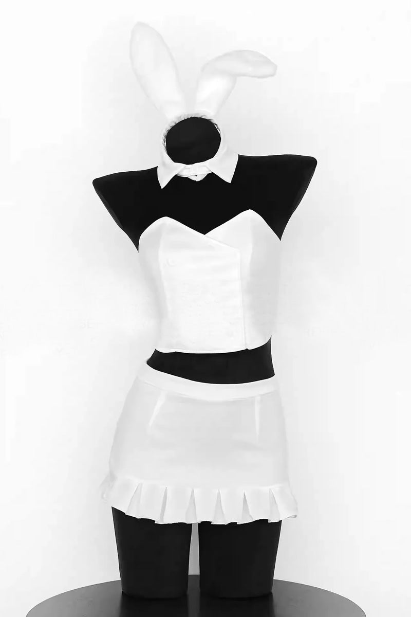 White Rabbit Tea Party Set [SEVENTY-THREE]