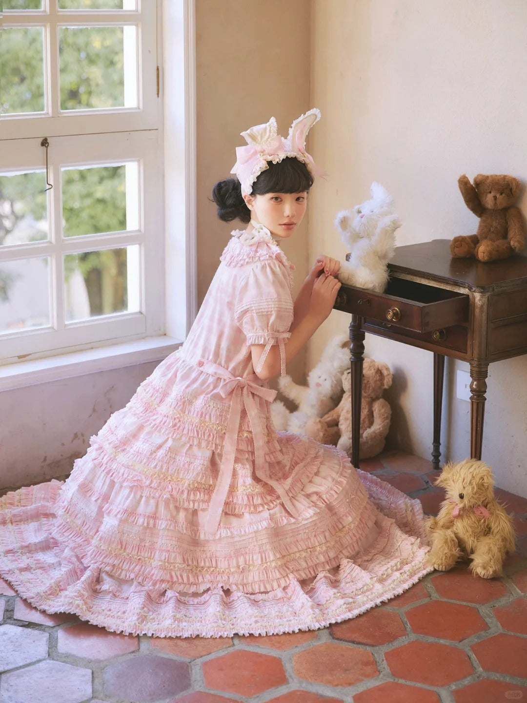 [Vorbestellungen bis 12. März möglich] Cremefarbenes Bunny-Kleid [Rich]