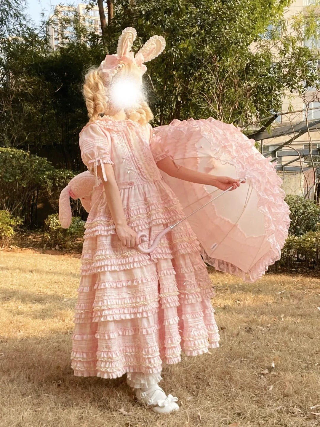 [Vorbestellungen bis 12. März möglich] Cremefarbenes Bunny-Kleid [Rich]