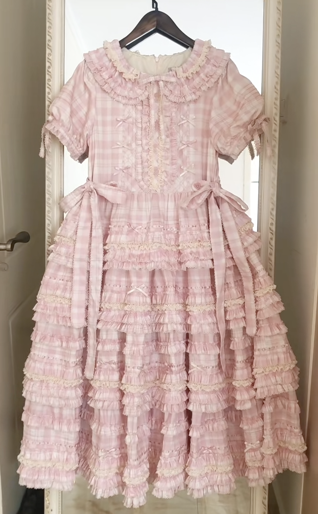 [Vorbestellungen bis 12. März möglich] Cremefarbenes Bunny-Kleid [Rich]