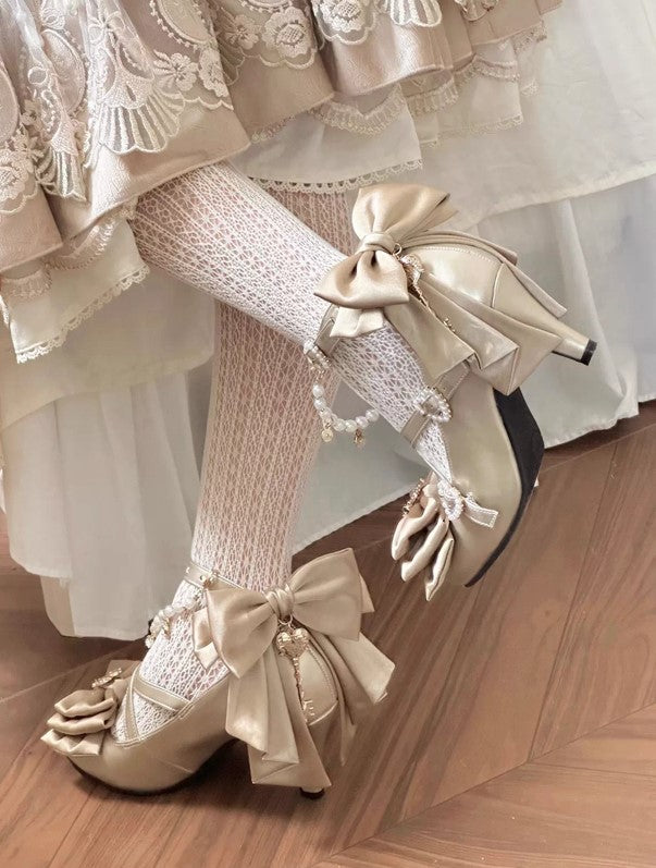 魔女の鍵 クロスストラップシューズ【Sheep Puff】