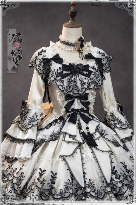 【受注予約~8/28】Butterfly Love ワンピース(ブラック)【Bramble Rose】