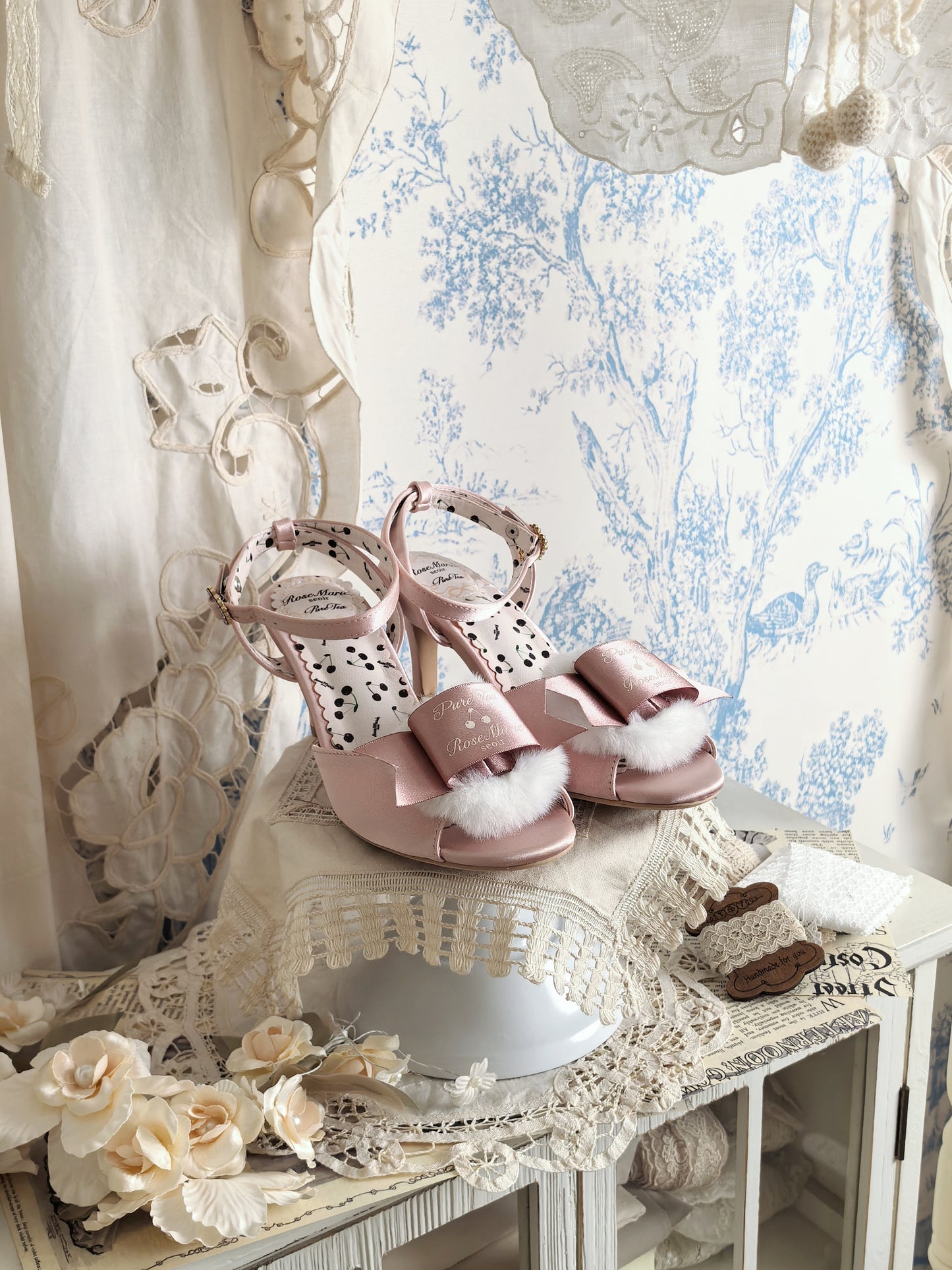 【受注予約~7/5】Fluffy Puff Shoes(バックストラップあり)【Rose Marie seoir×Pure Tea】