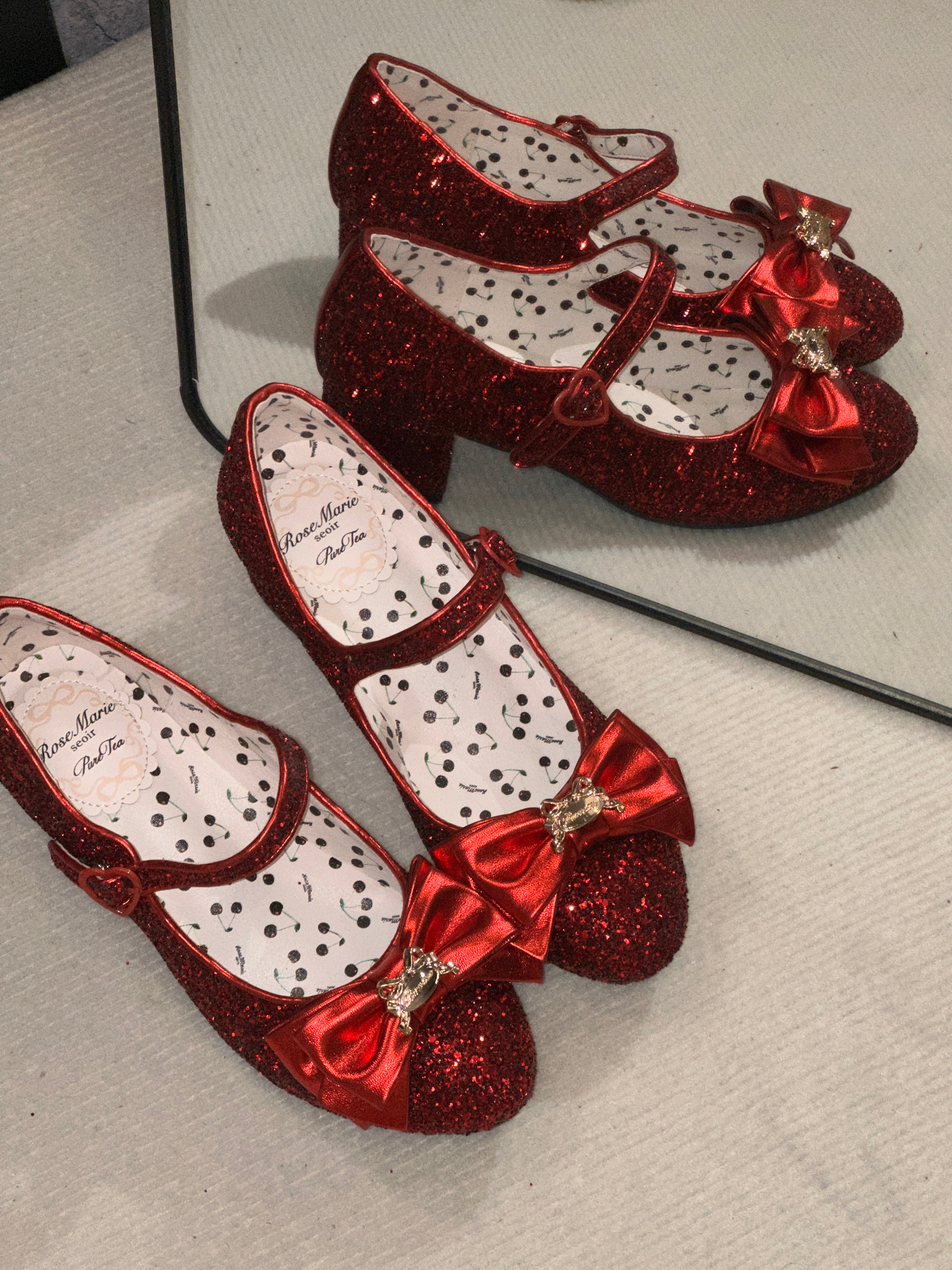 Ribbon Gritter Shoes【Rose Marie seoir×Sheep Puff】 – Epetice