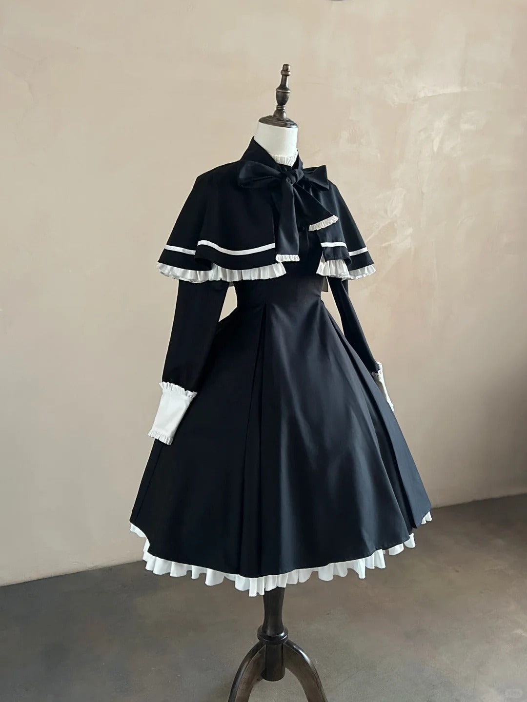 【受注予約~11/26】Twilight Manor ケープ・エプロン【少女臆想】