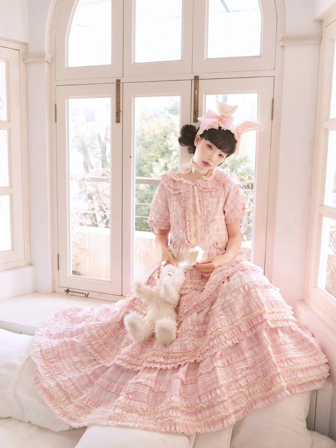 [Vorbestellungen bis 12. März möglich] Cremefarbenes Bunny-Kleid [Rich]