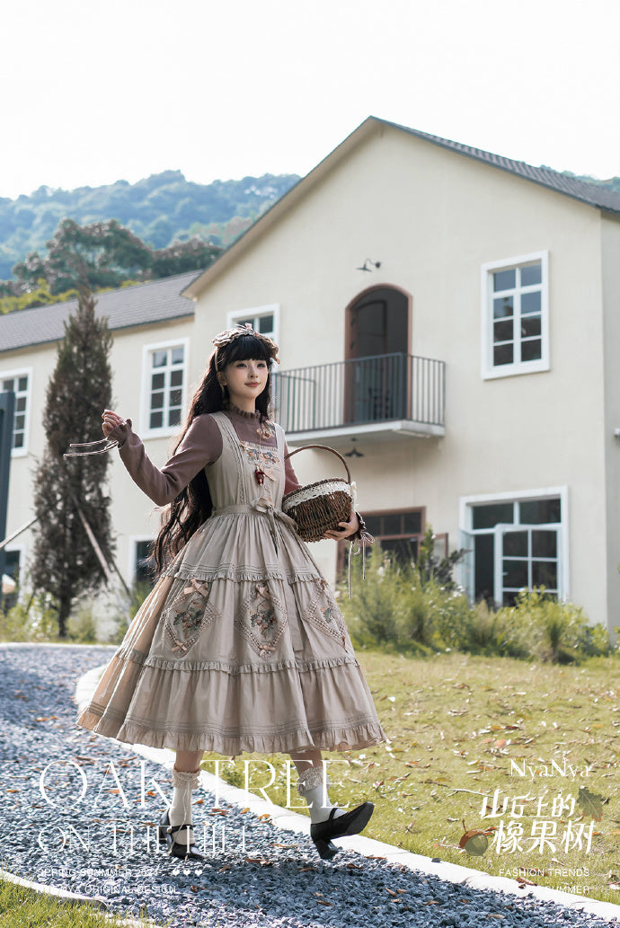 【受注予約~9/2】Strawberry Flowers on the Hill 5.0 ジャンパースカート(ショート丈)【NyaNya】