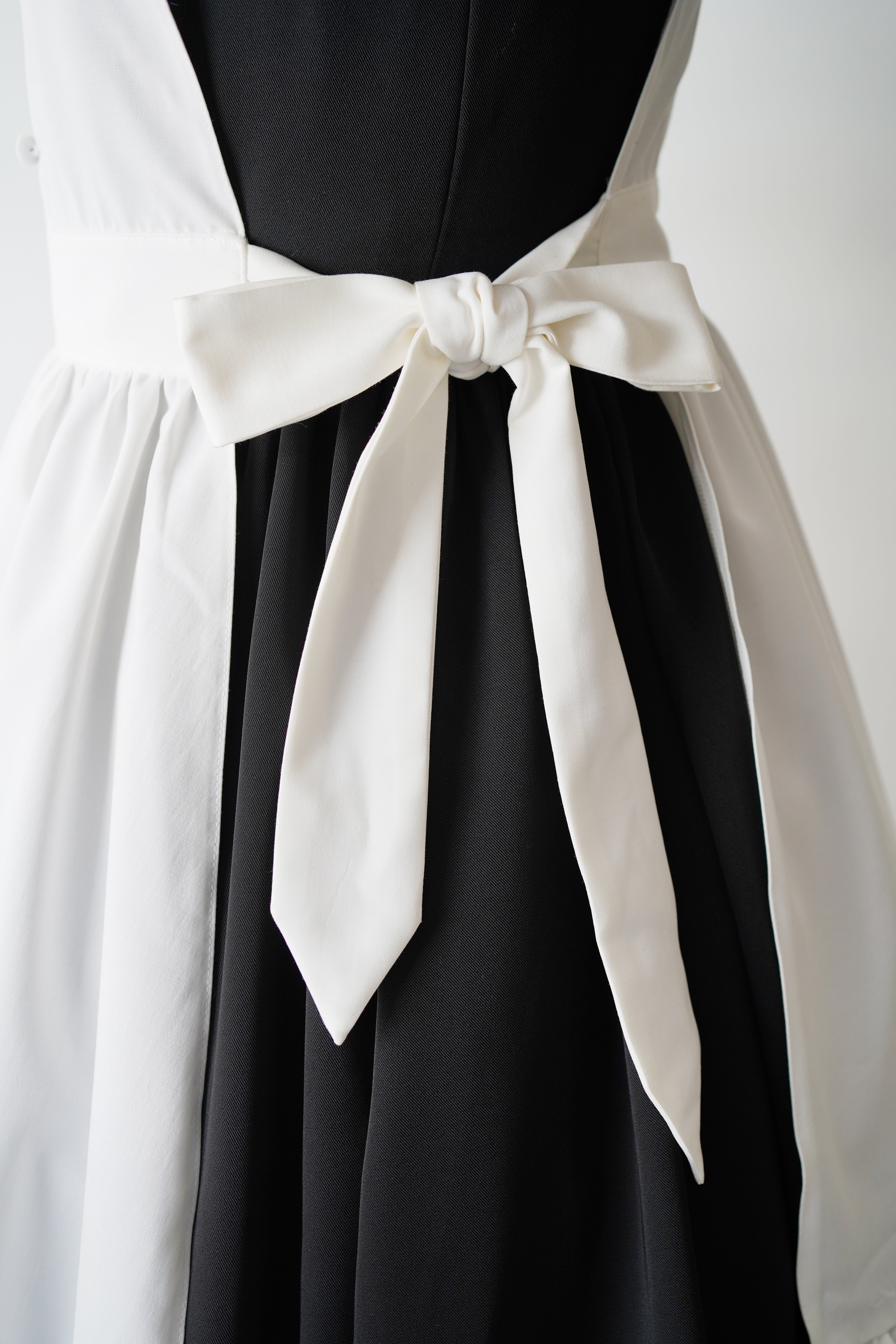 トラディショナルメイド ワンピースセット【外神田メイド協会×Epetice