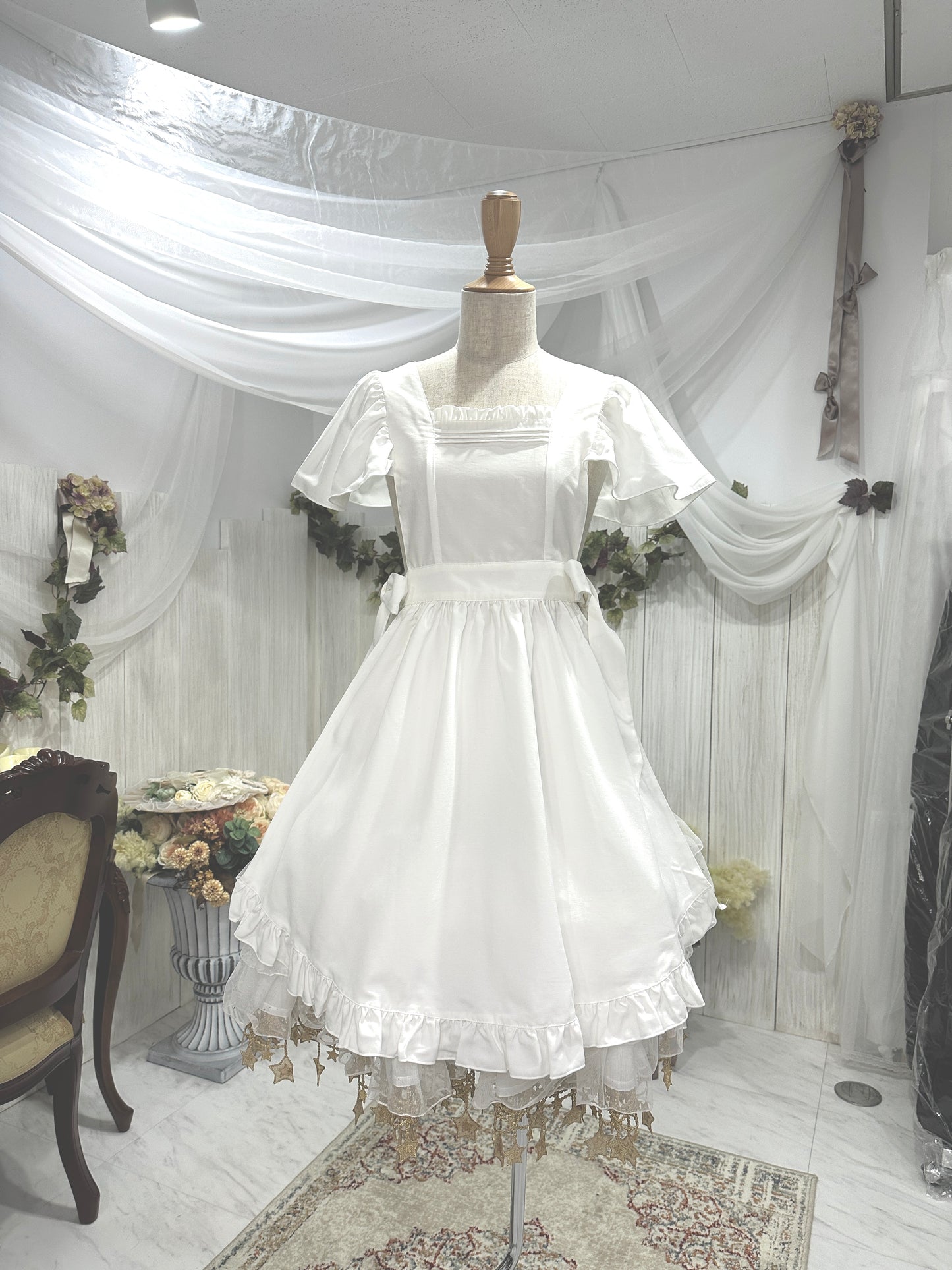 Flolia 肩フリルリバーシブルエプロン【Epetice】