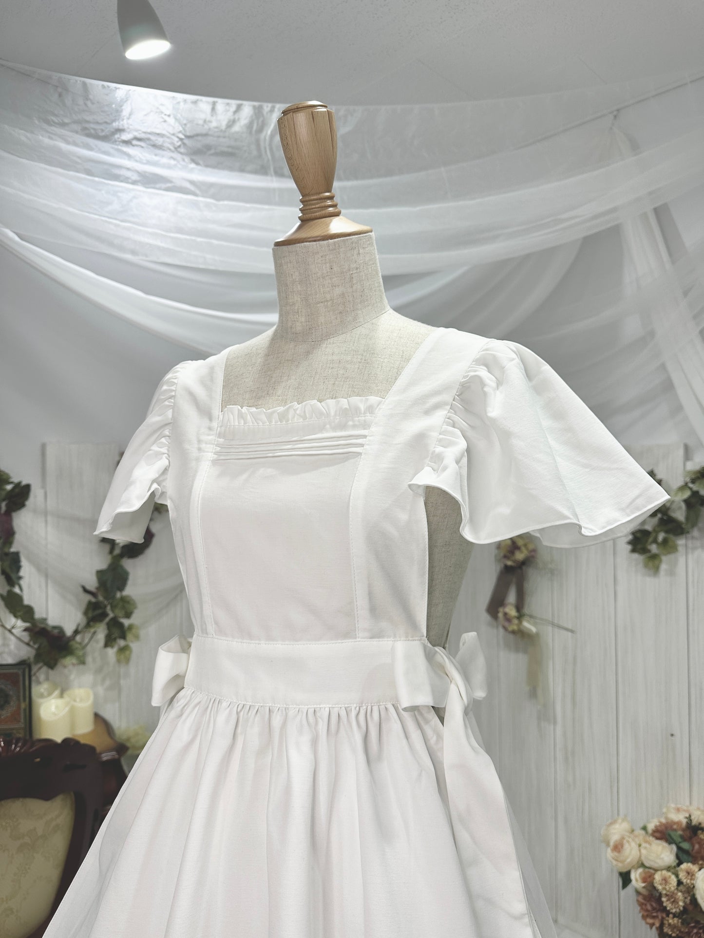 Flolia 肩フリルリバーシブルエプロン【Epetice】