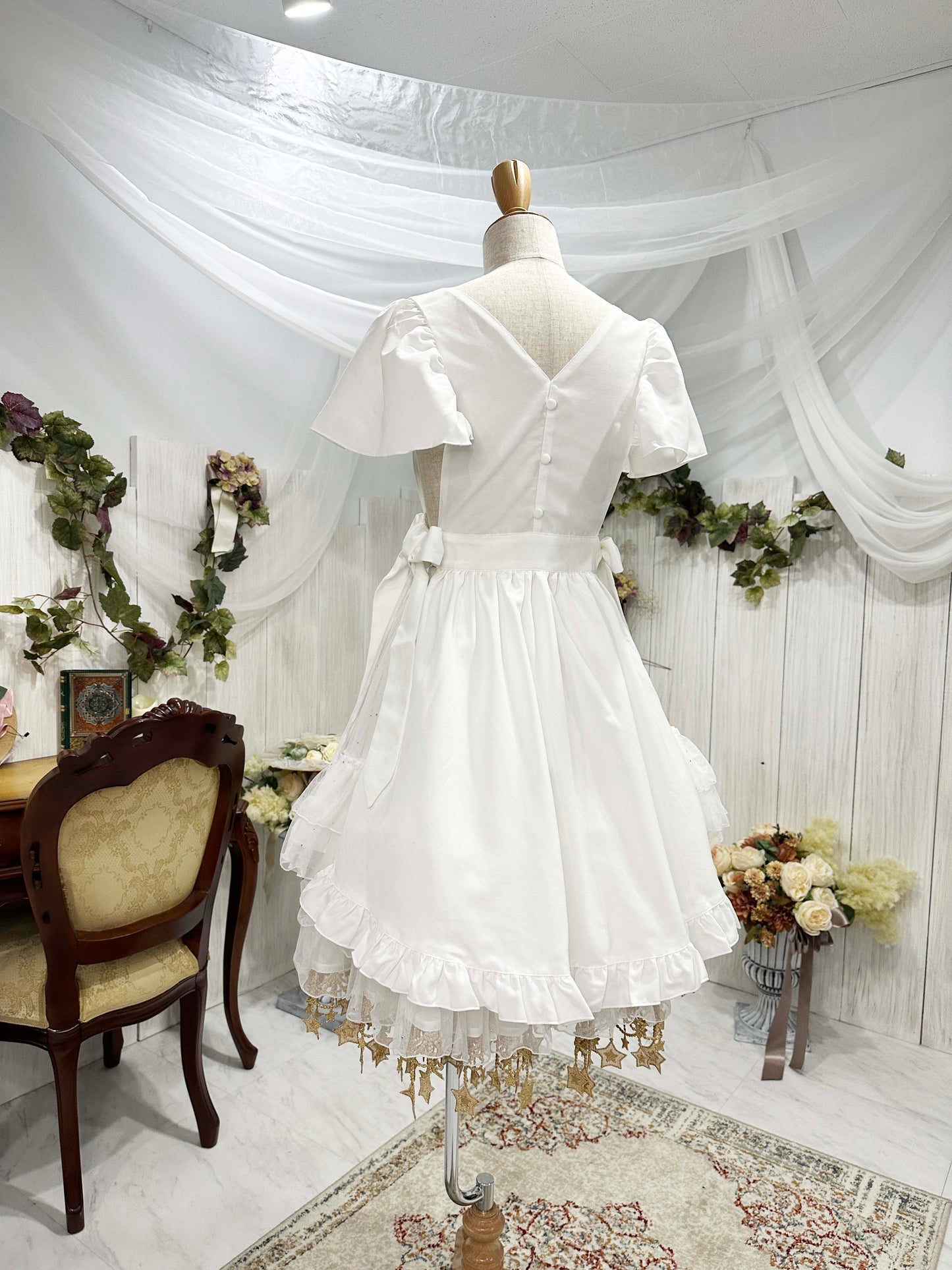 Flolia 肩フリルリバーシブルエプロン【Epetice】