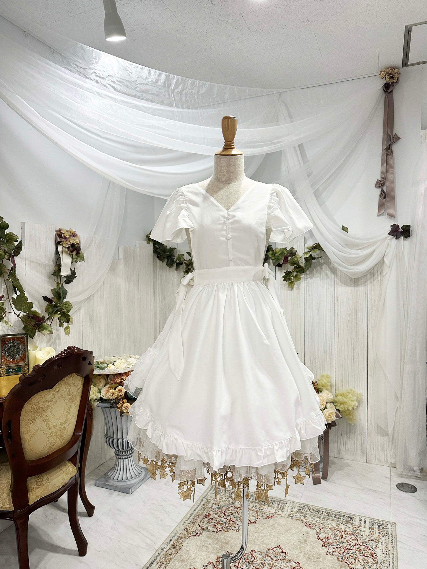 Flolia 肩フリルリバーシブルエプロン【Epetice】