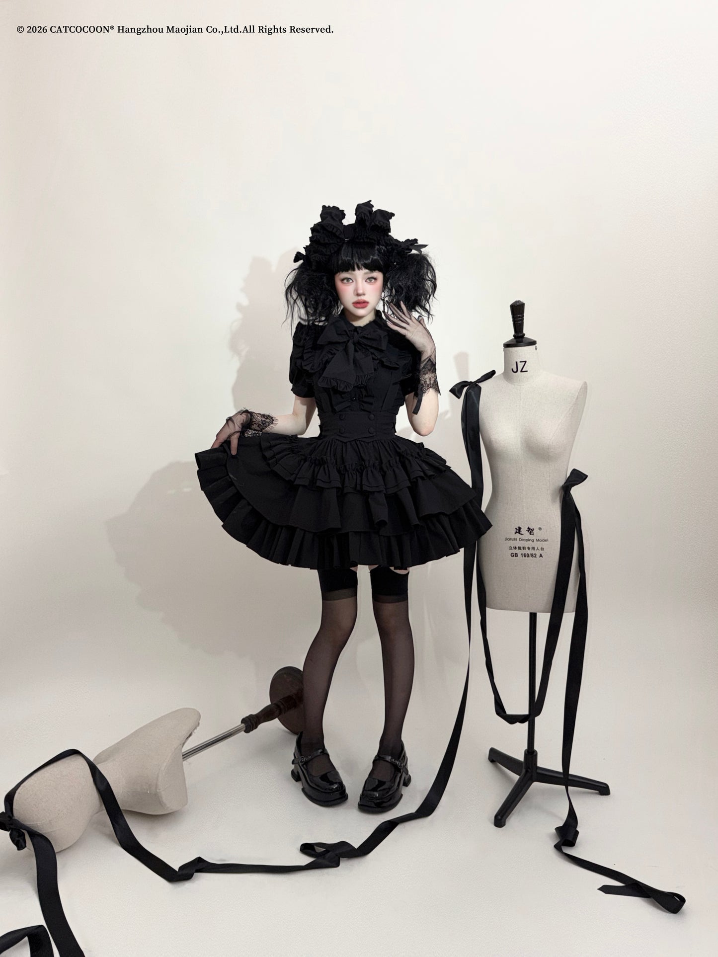 【事前予約：2026年8月下旬〜発送開始予定】A Doll's House ブラウス(半袖・2026ver.)【CATCOCOON】
