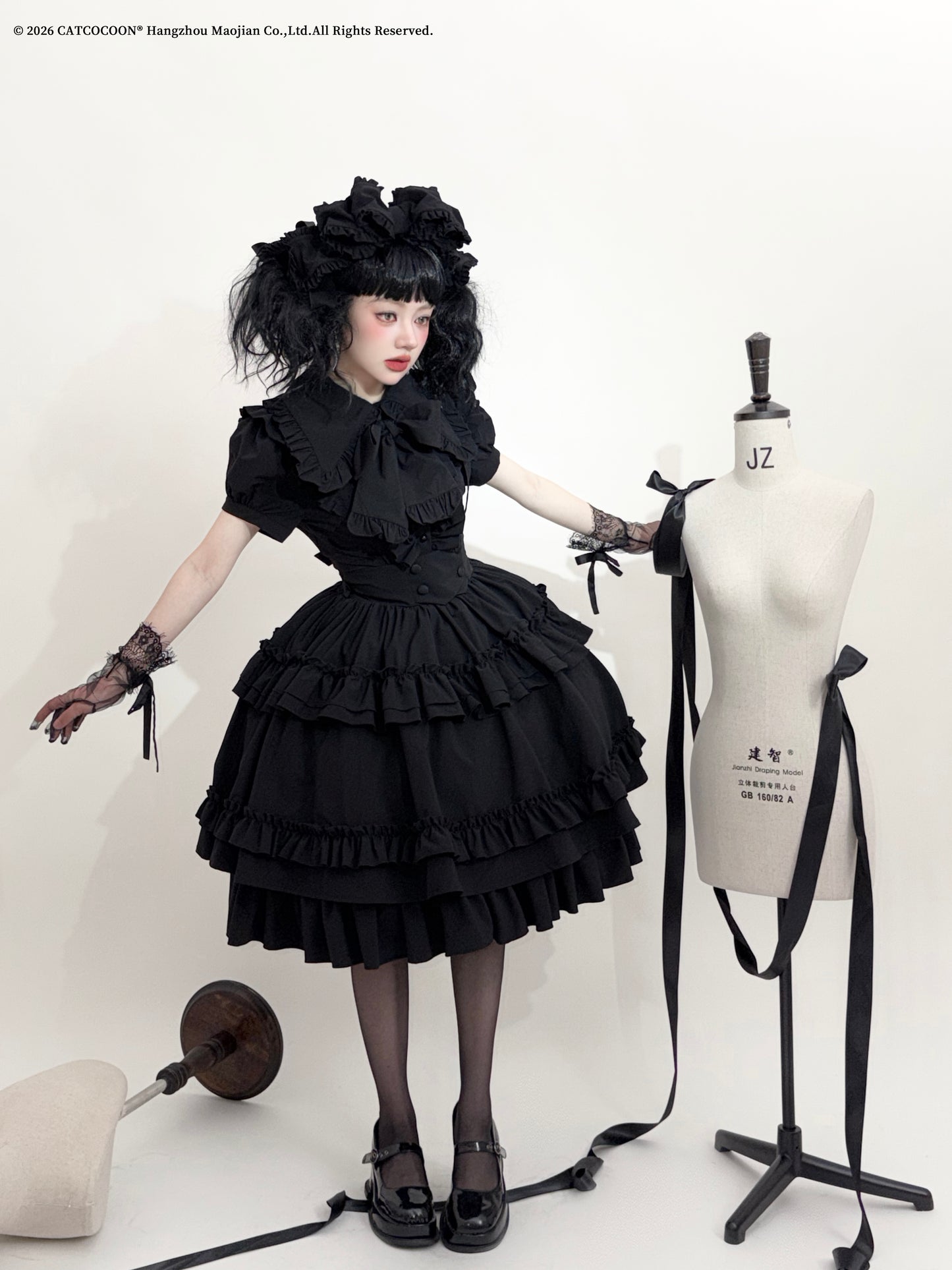 【事前予約：2026年8月下旬〜発送開始予定】A Doll's House ブラウス(半袖・2026ver.)【CATCOCOON】