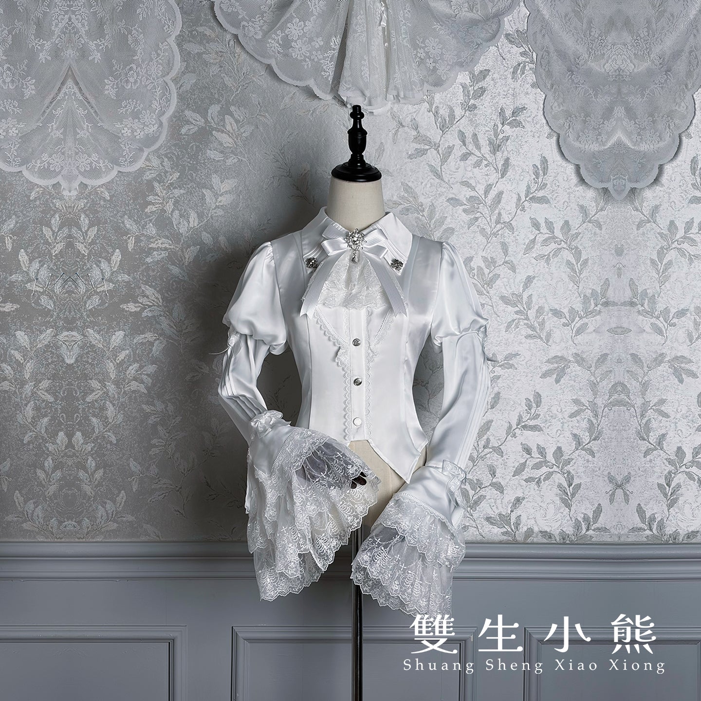 【受注予約~12/8】Black Mist Feast ブラウス・ケープ【双生小熊】