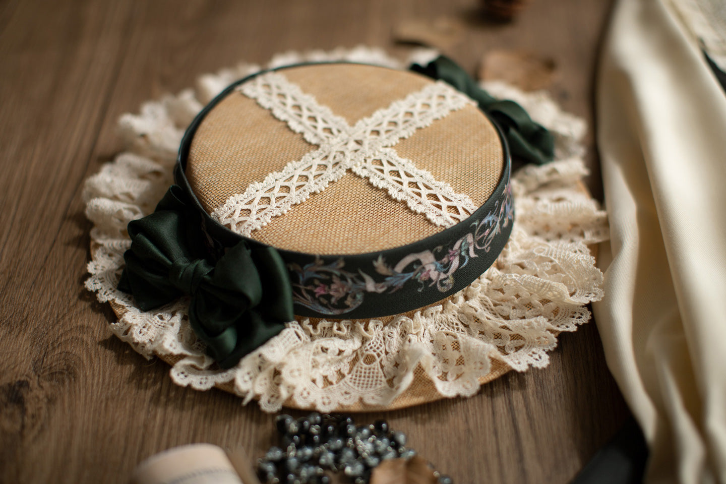 【受注予約~12/10】花窓賛歌 ハット【Avenue d'Enfer】