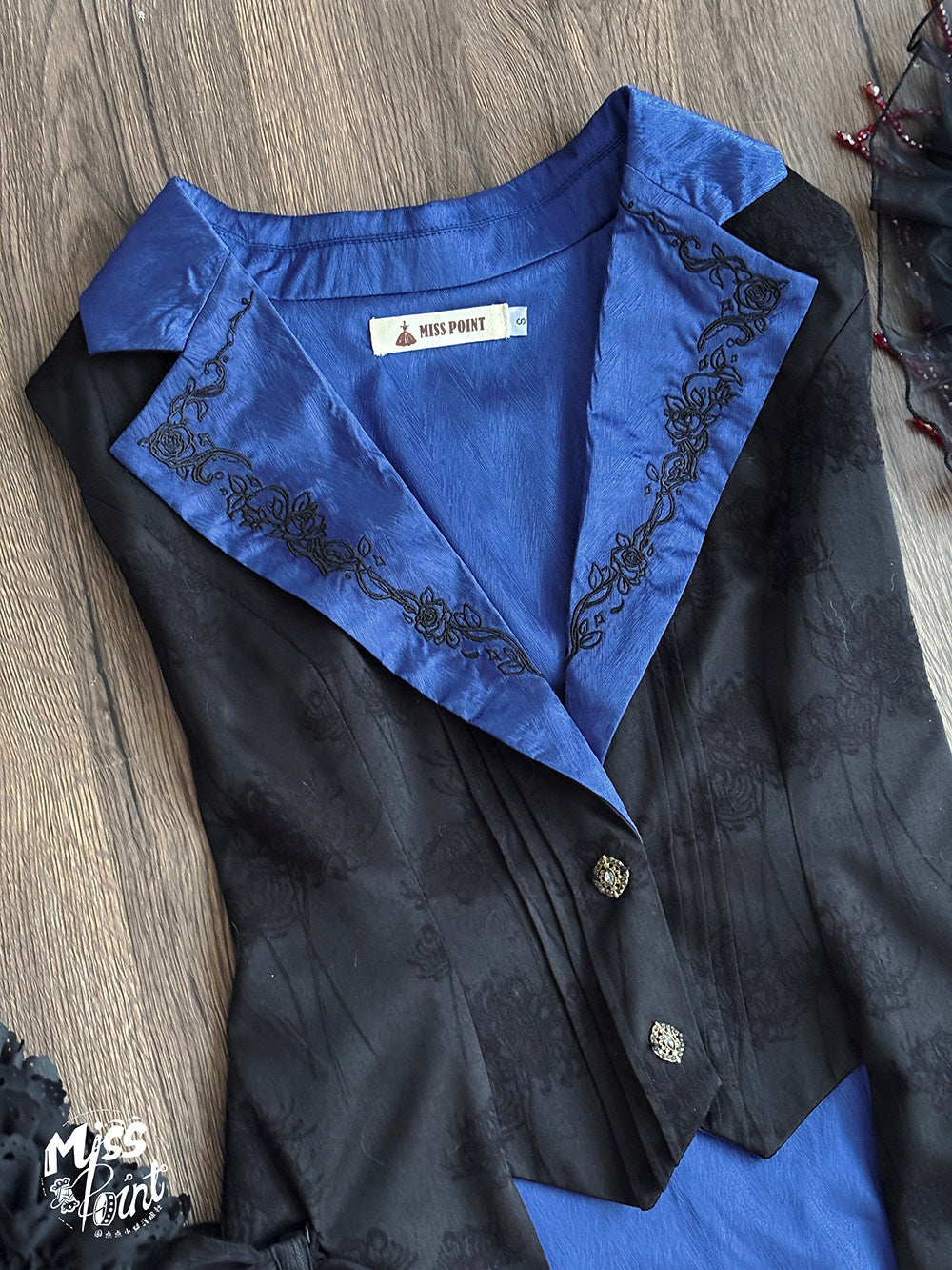 【受注予約~2/24】Returning on a Moonlit Night ベスト【Miss Point】