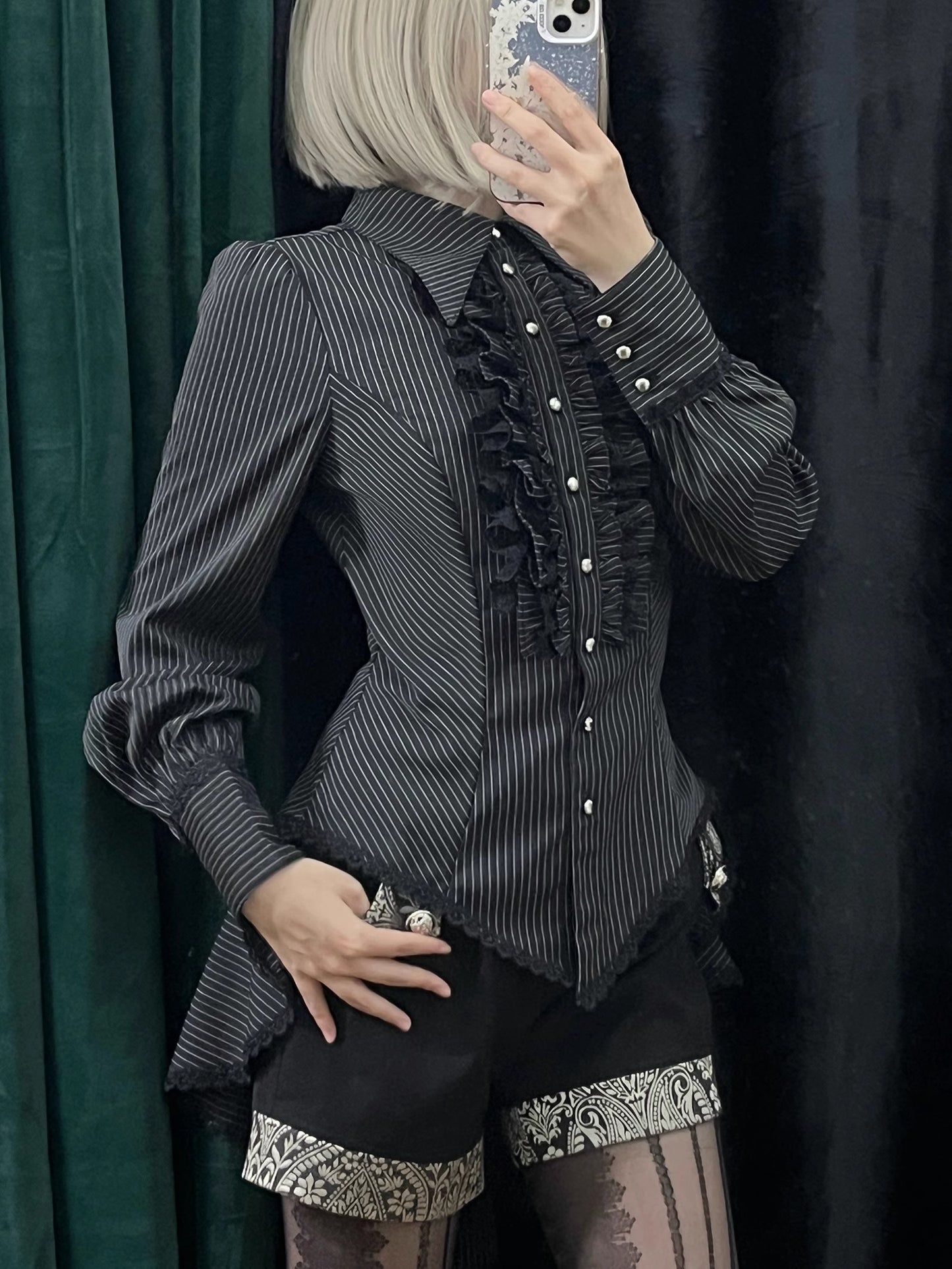 [Pre-orders open until June 26th] Cold meal Blouse (Long Sleeves, Long Length) [Little Dipper]
