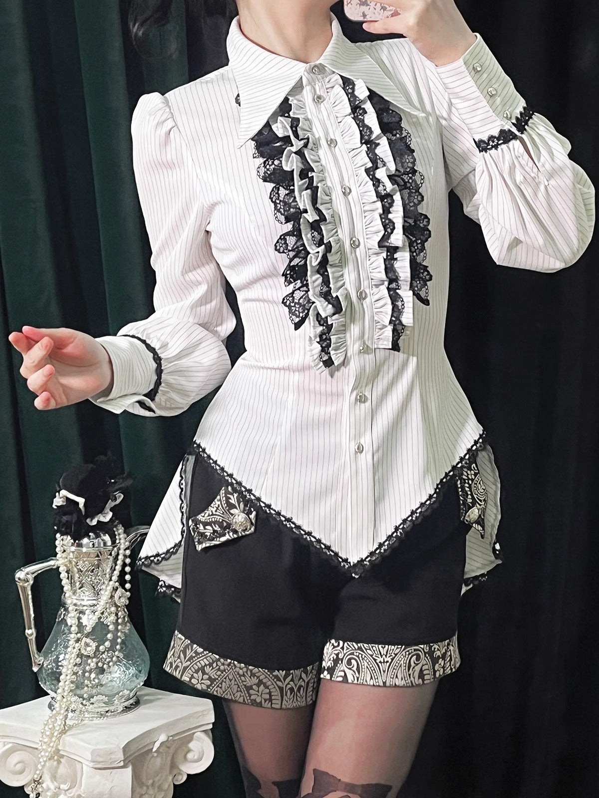 [Pre-orders open until June 26th] Cold meal Blouse (Long Sleeves, Long Length) [Little Dipper]