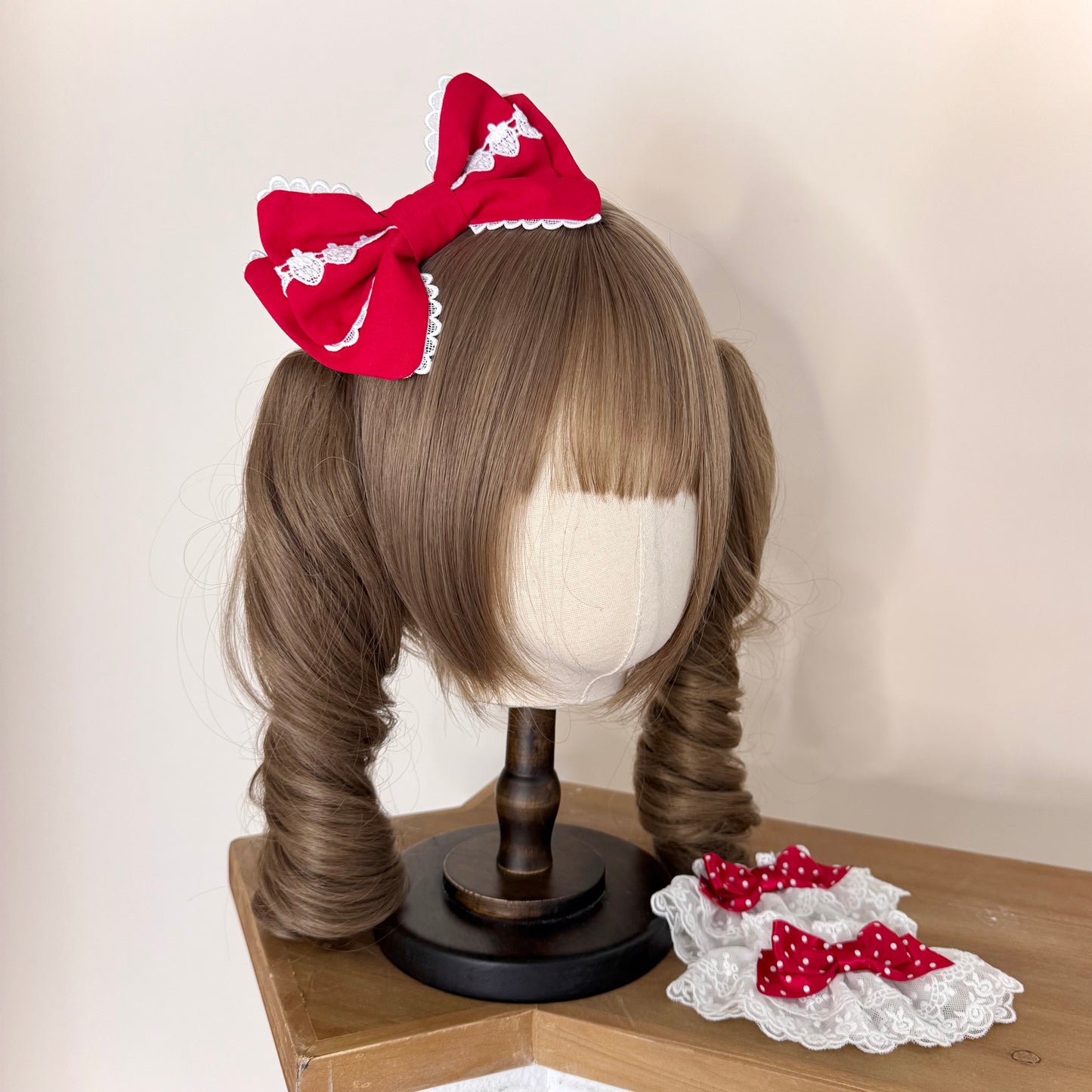 【受注予約~7/5】The Eccentric Strawberry Lady アクセサリー【TaTaTa Lolita】