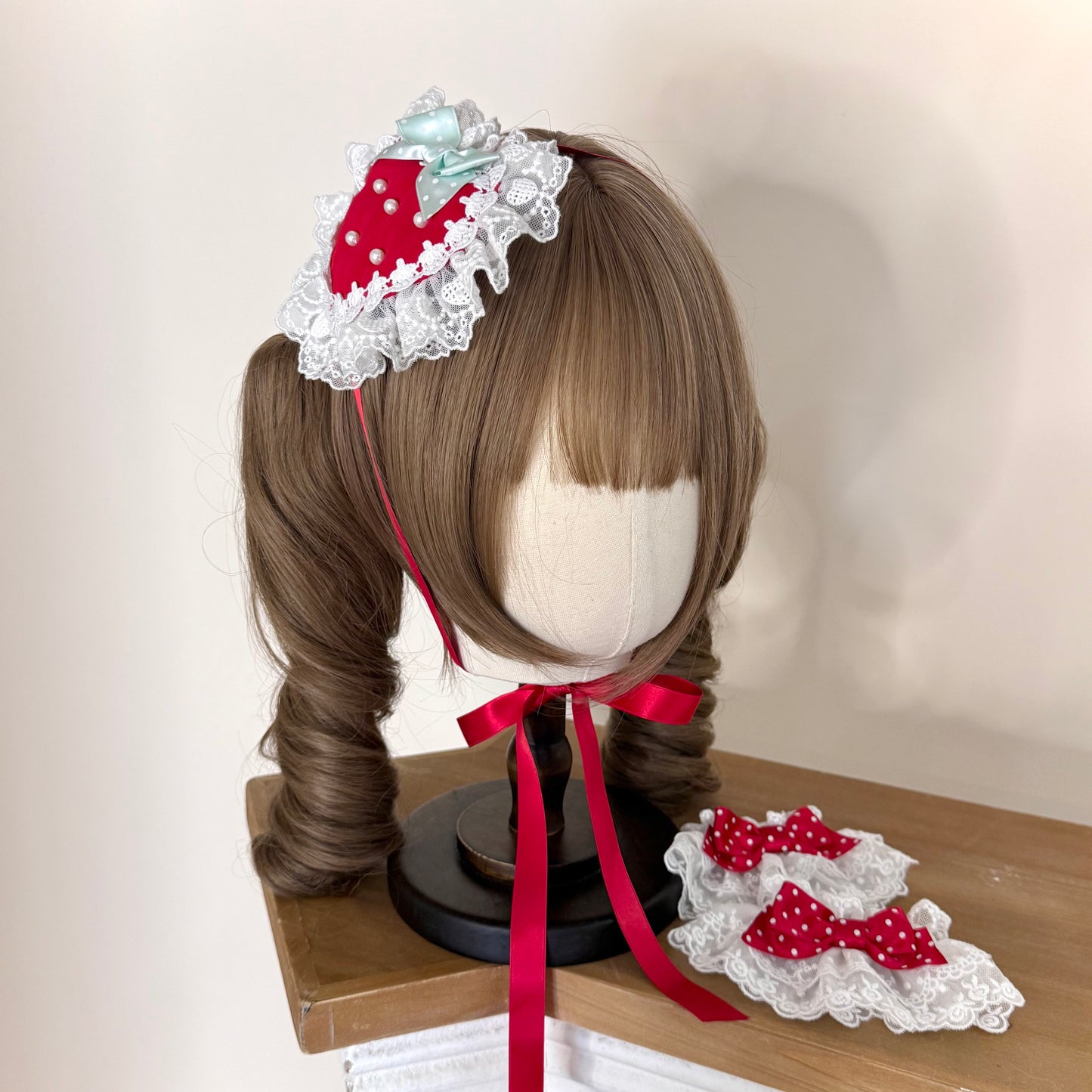 【受注予約~7/5】The Eccentric Strawberry Lady アクセサリー【TaTaTa Lolita】