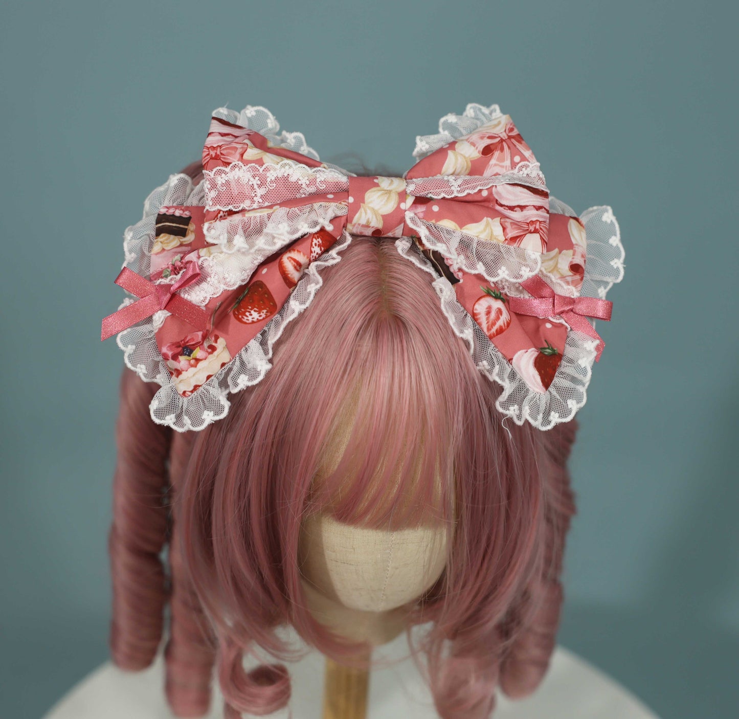 【受注予約~10/15】Strawberry Cake Bouquet 2.0 アクセサリー【AntiqueDoll】