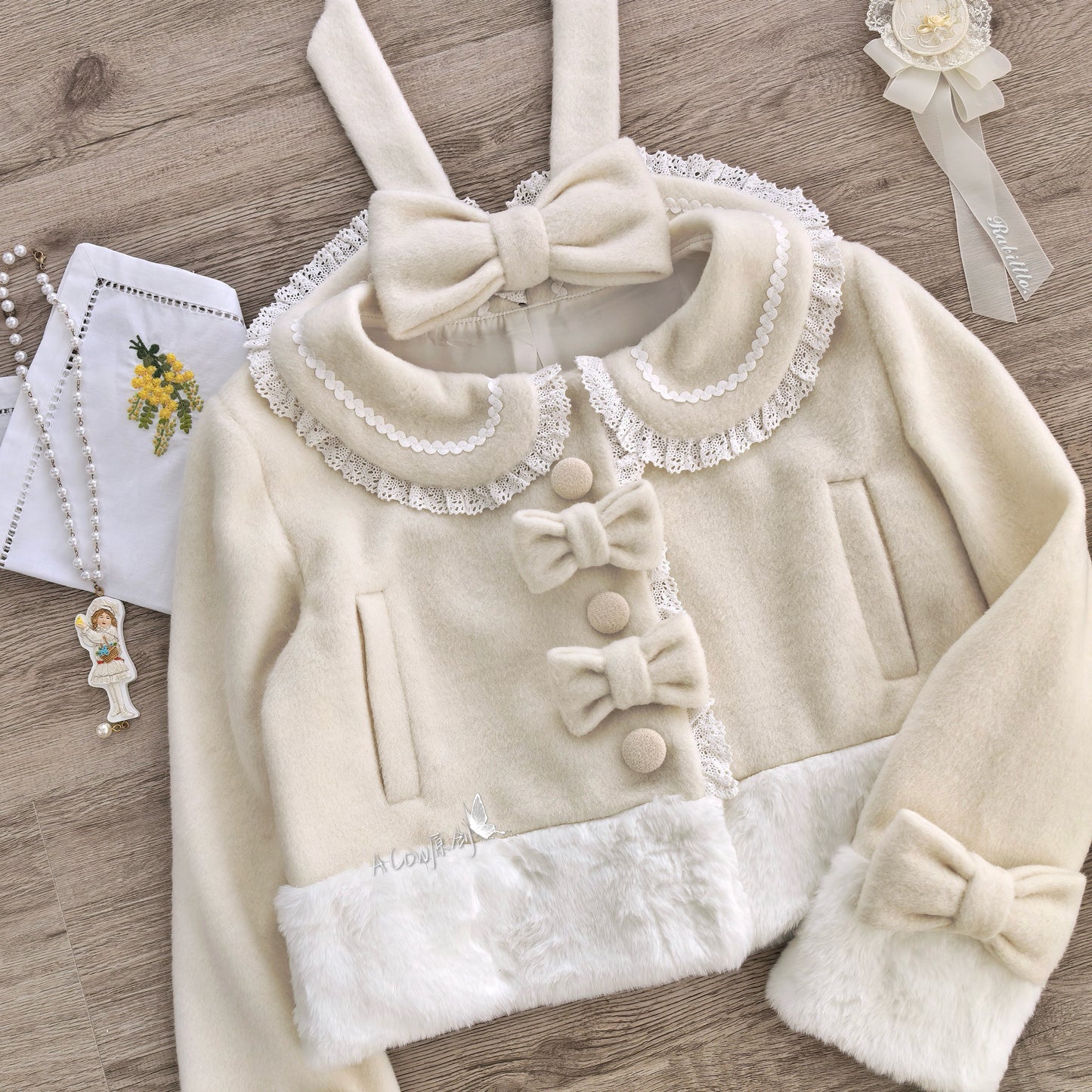 【受注予約~11/27】ショート丈ファーふちどりコート【A Cow】