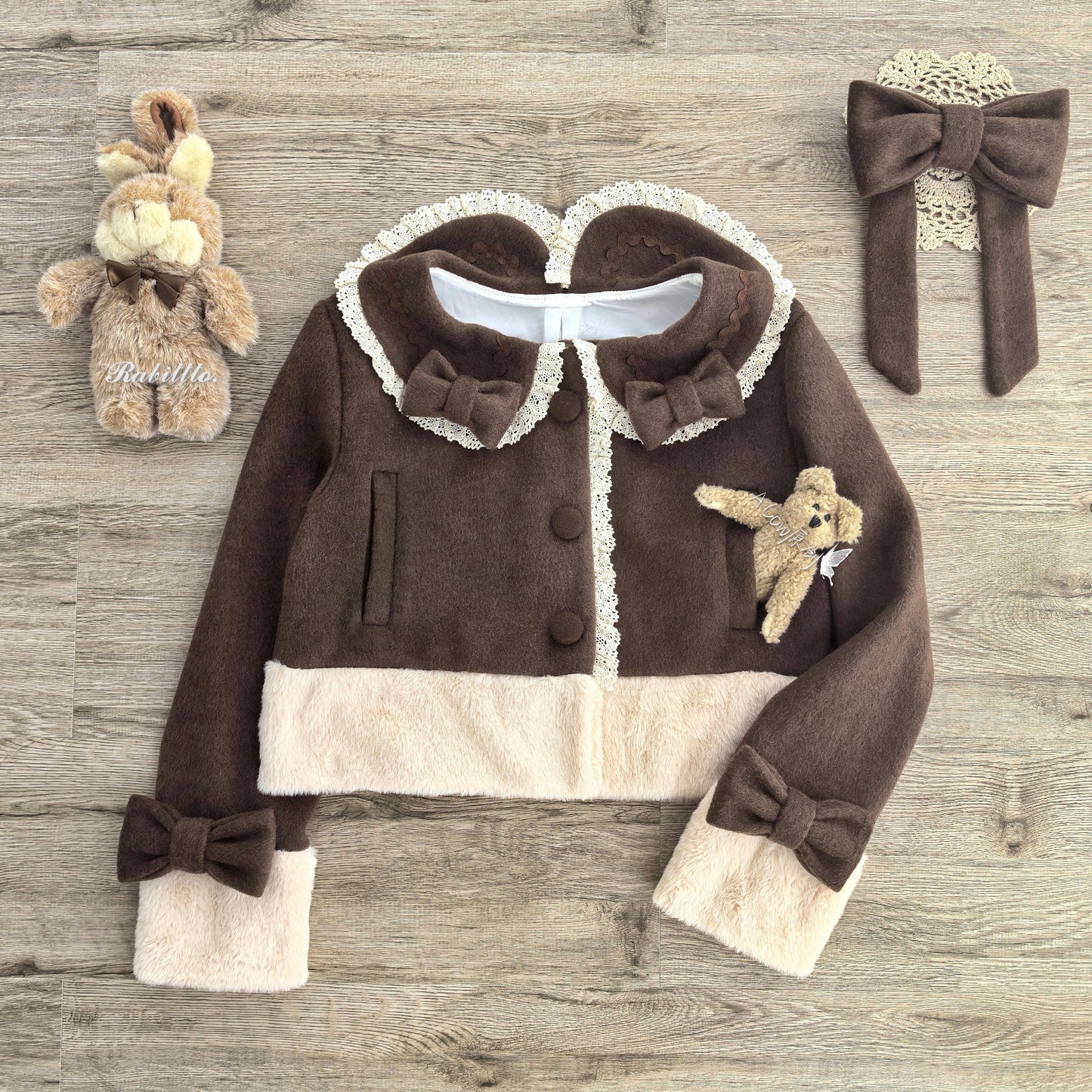 【受注予約~11/27】ショート丈ファーふちどりコート【A Cow】