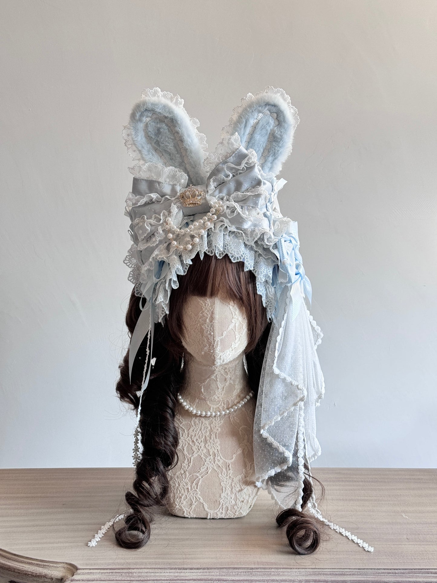 Schleier-Stirnband mit Hasenohren [Midnight Handicraft Shop]