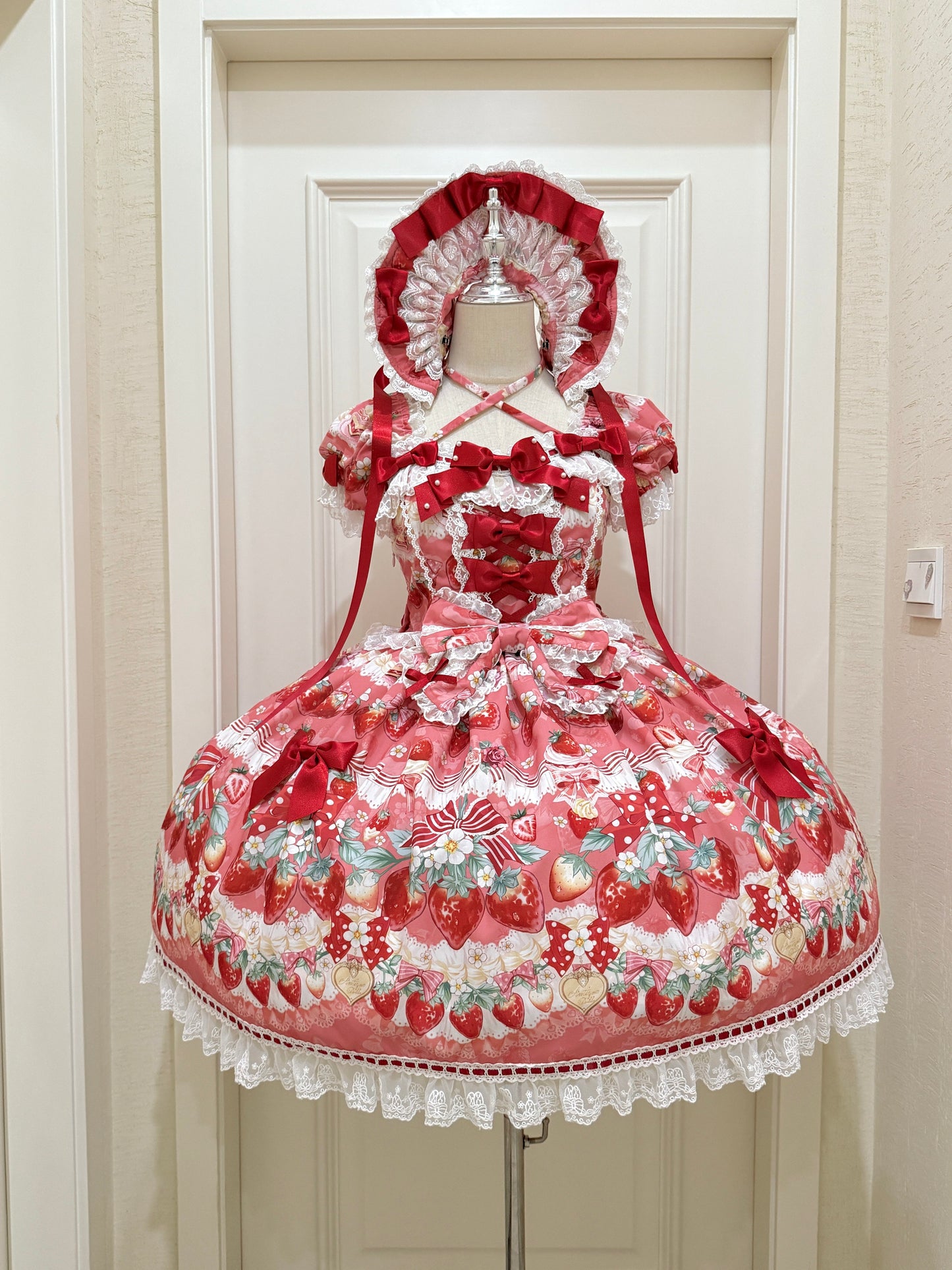 【受注予約~3/30】イチゴと花束 フルセット【Antique Doll】