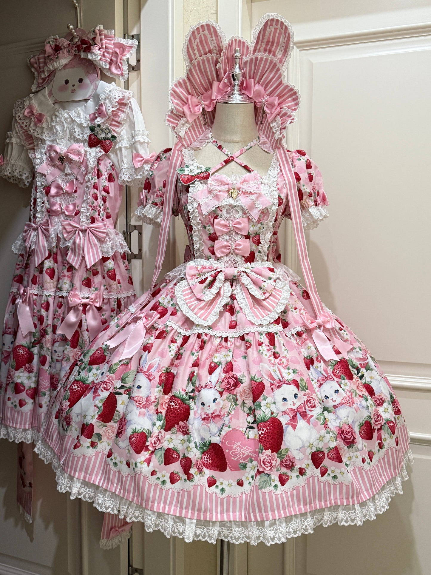 【受注予約~4/29】Strawberry Rabbit フルセット【Antique Doll】