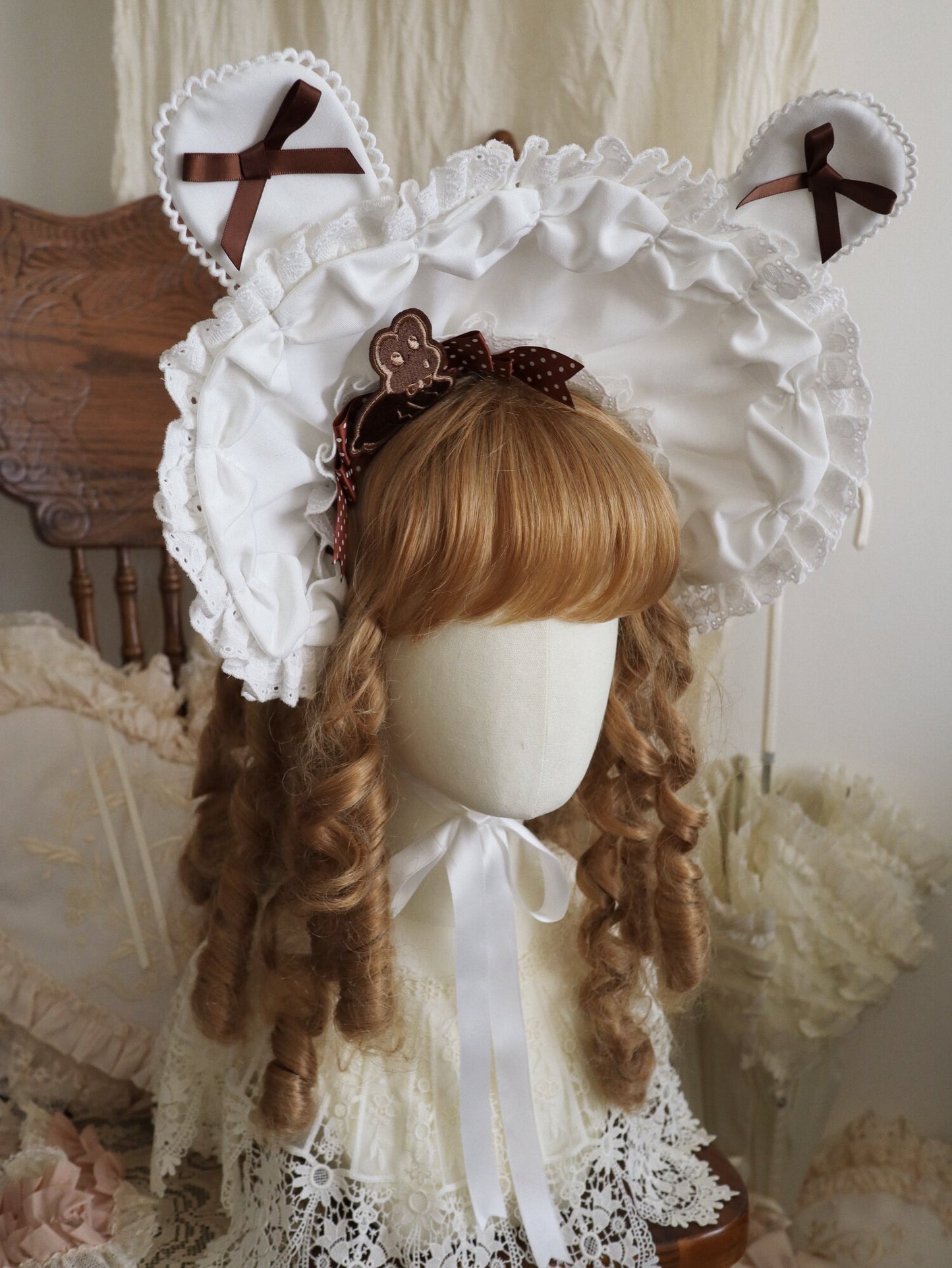 【受注予約~5/18】Bunny Gingerbread House アクセサリー【babyblue】