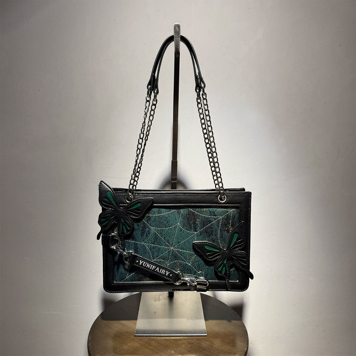 迷宮の蝶 痛バッグ【YuniFairy】