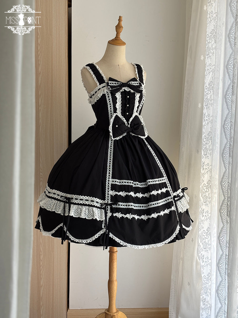 Ancient Petal Cake ジャンパースカート【Miss Point】