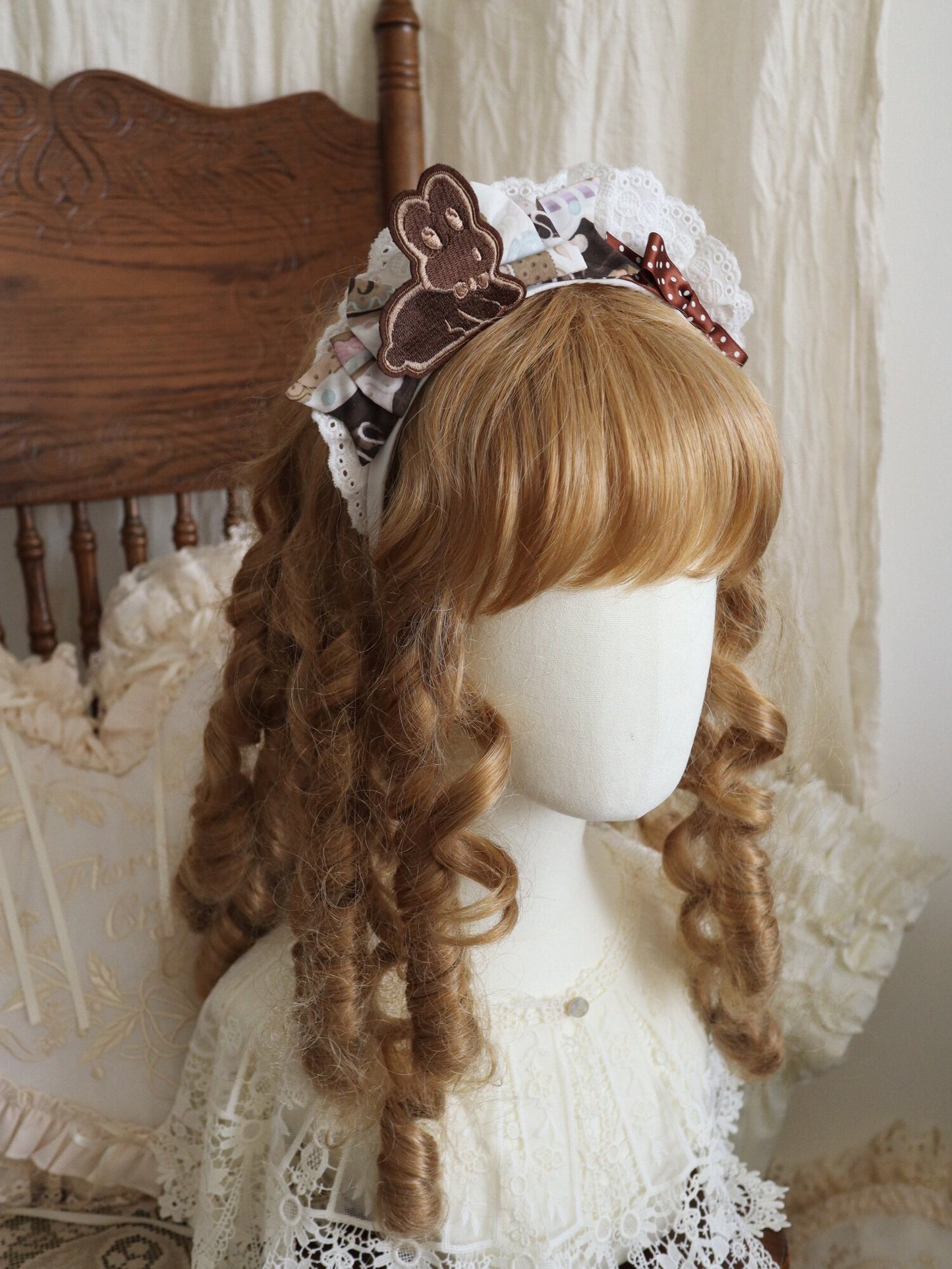 【受注予約~5/18】Bunny Gingerbread House アクセサリー【babyblue】