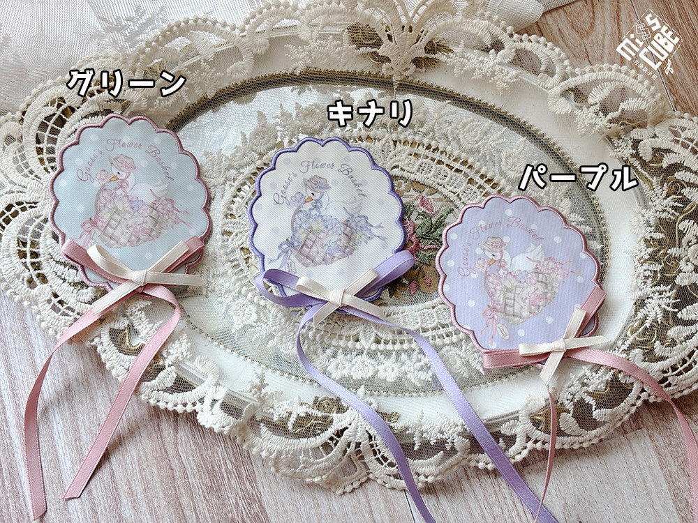 【受注予約~7/23】Little White Goose with Flowers アクセサリー【Miss Cube】