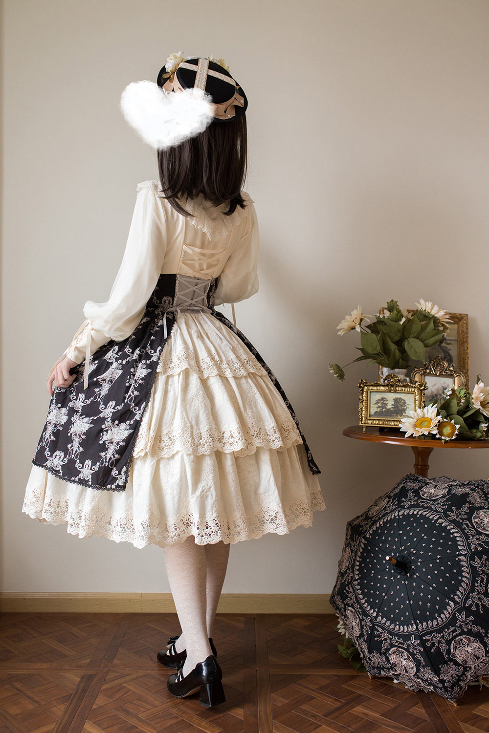 【受注予約~10/30】Antique Flower Wall スカート【Miss Point】