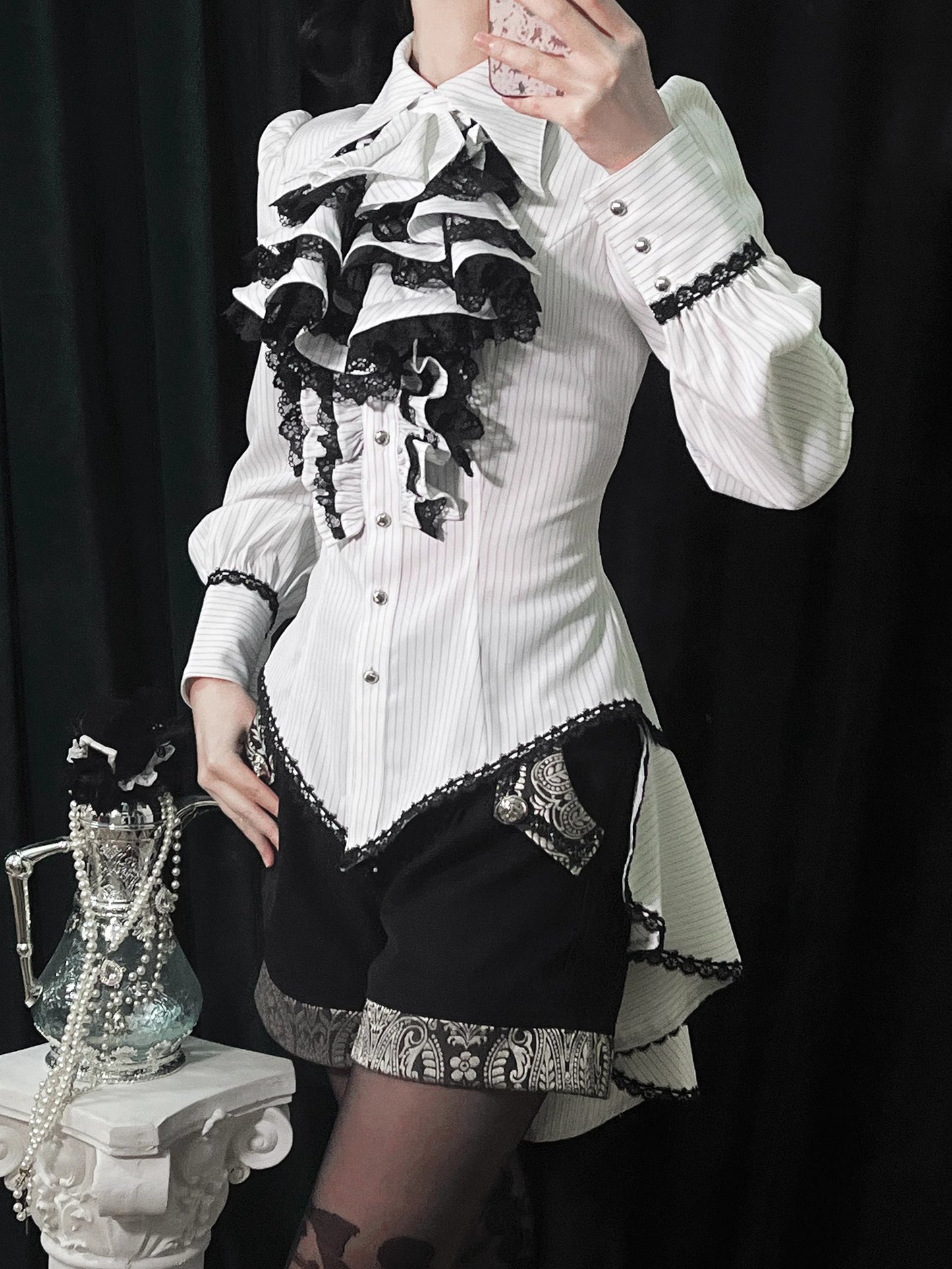 [Pre-orders open until June 26th] Cold meal Blouse (Long Sleeves, Long Length) [Little Dipper]