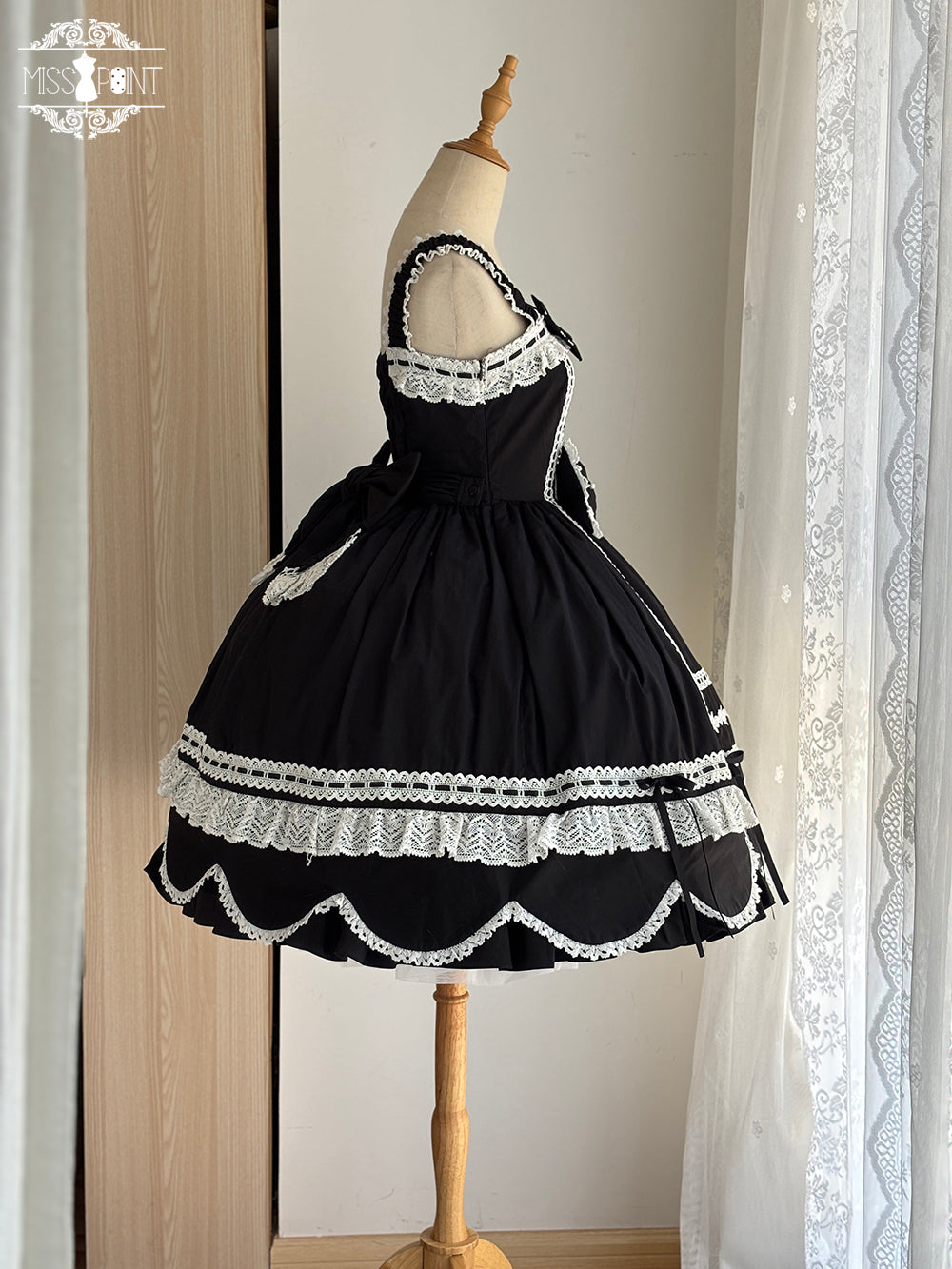 Ancient Petal Cake ジャンパースカート【Miss Point】