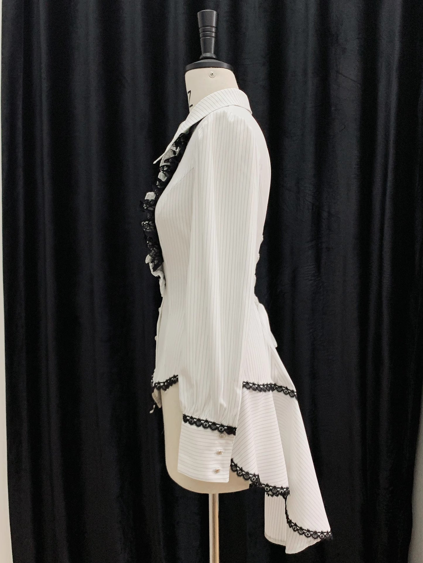 [Pre-orders open until June 26th] Cold meal Blouse (Long Sleeves, Long Length) [Little Dipper]