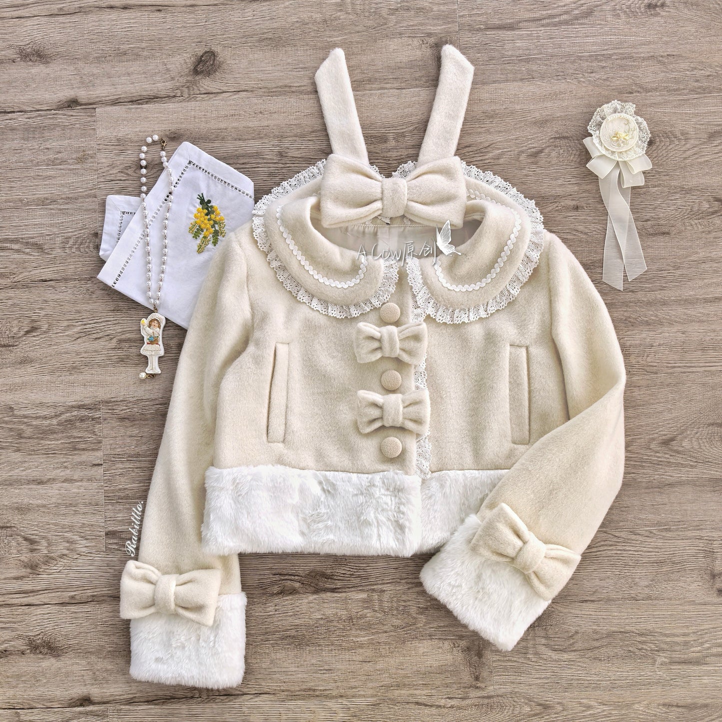 【受注予約~11/27】ショート丈ファーふちどりコート【A Cow】