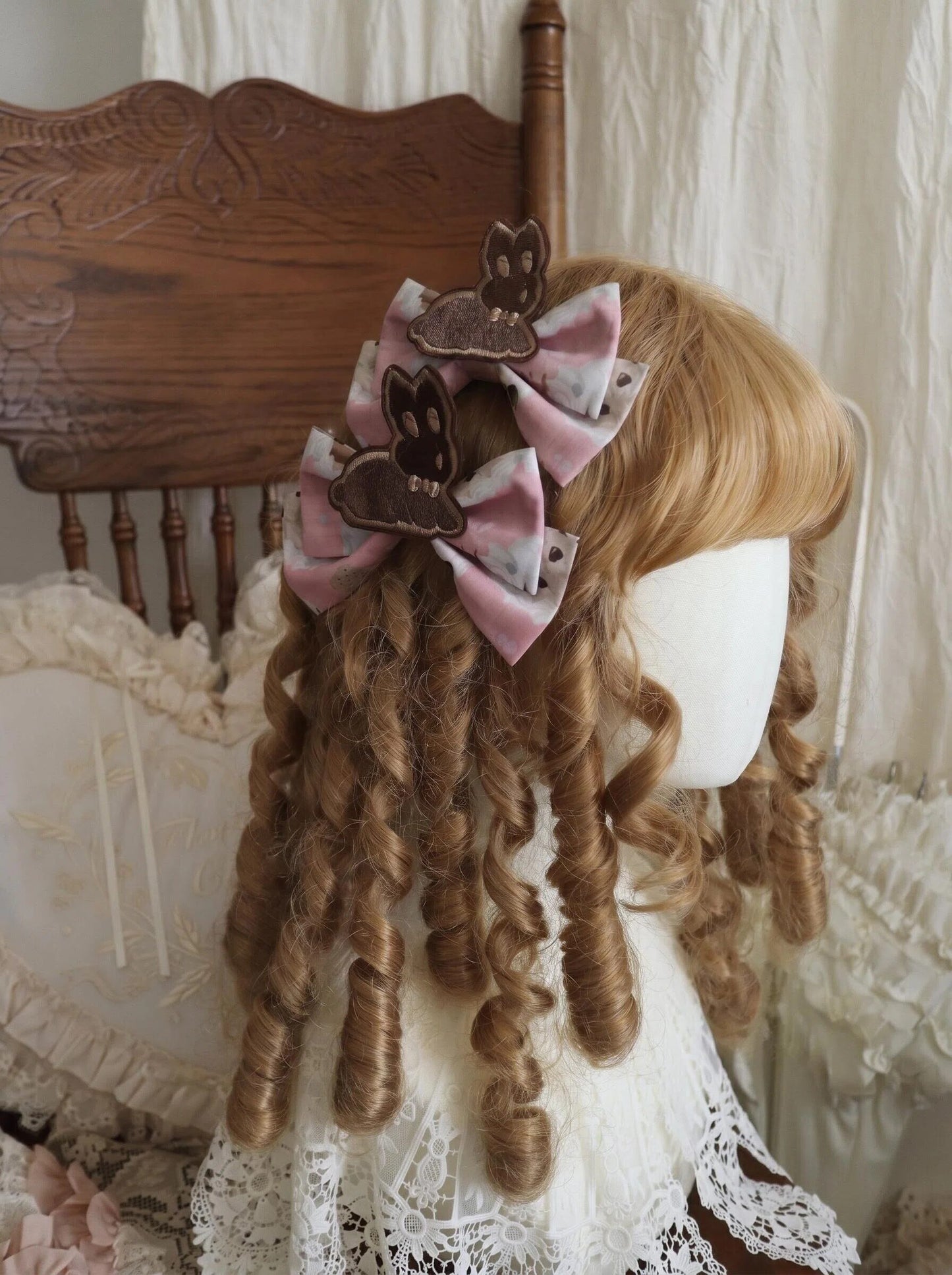 【受注予約~5/18】Bunny Gingerbread House アクセサリー【babyblue】